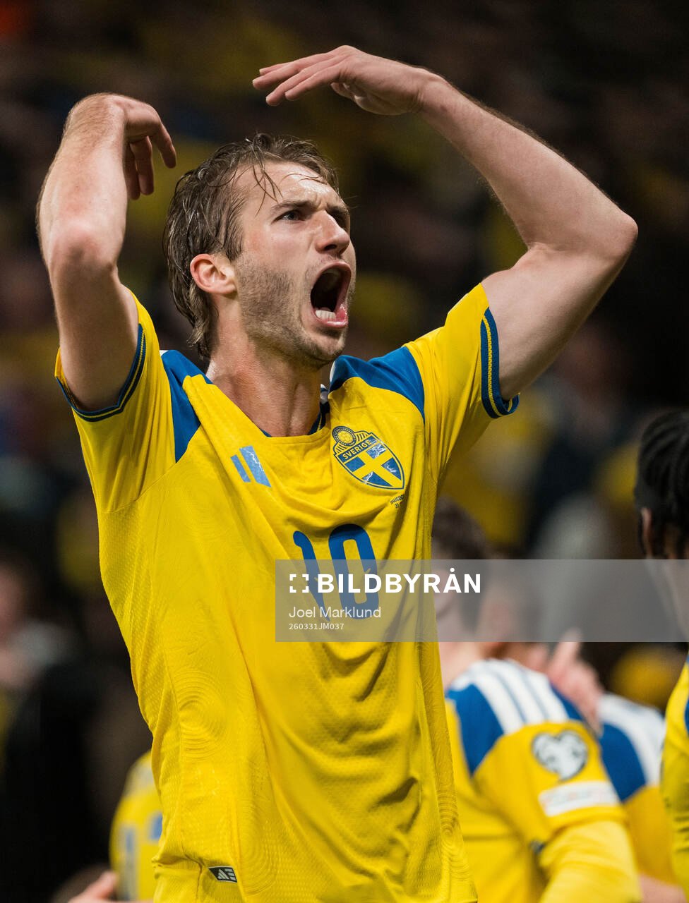 Benjamin Nygren of Sweden celebrate the 2-1 goal