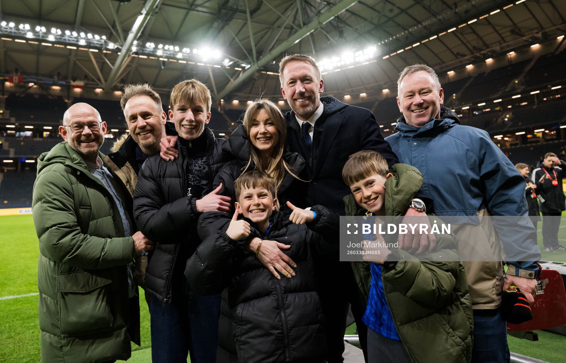 Head coach Graham Potter of Sweden celebrate with family