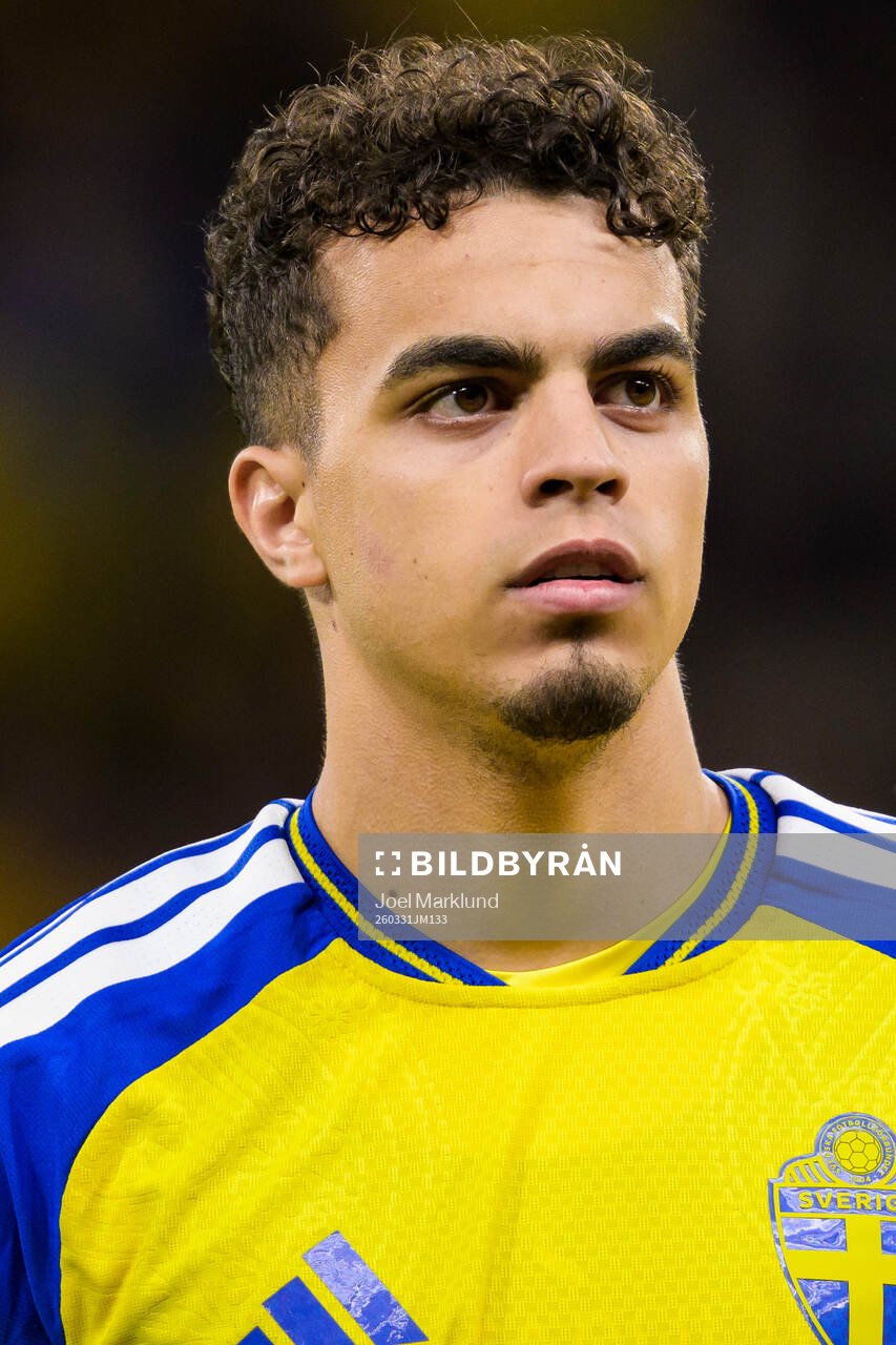 Yasin Ayari of Sweden
