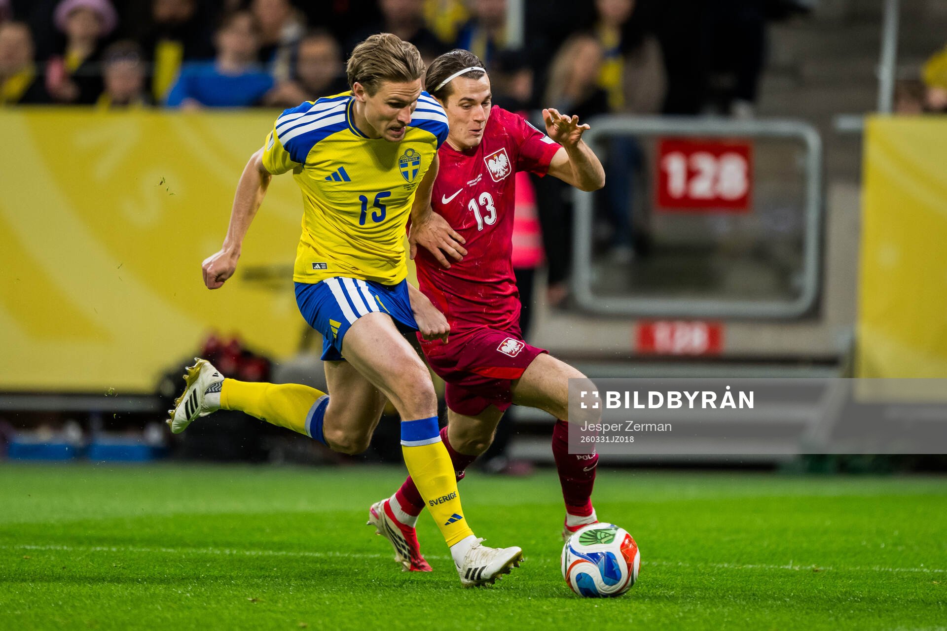 Carl Starfelt of Sweden and Jakub Kaminski of Poland
