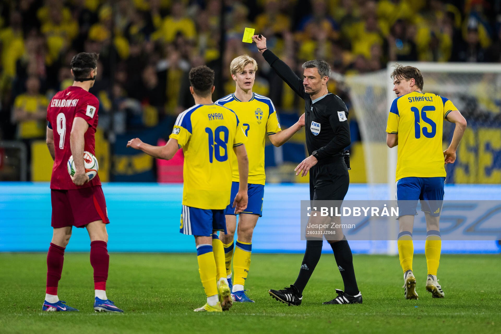 Lucas Bergvall of Sweden receives a warning