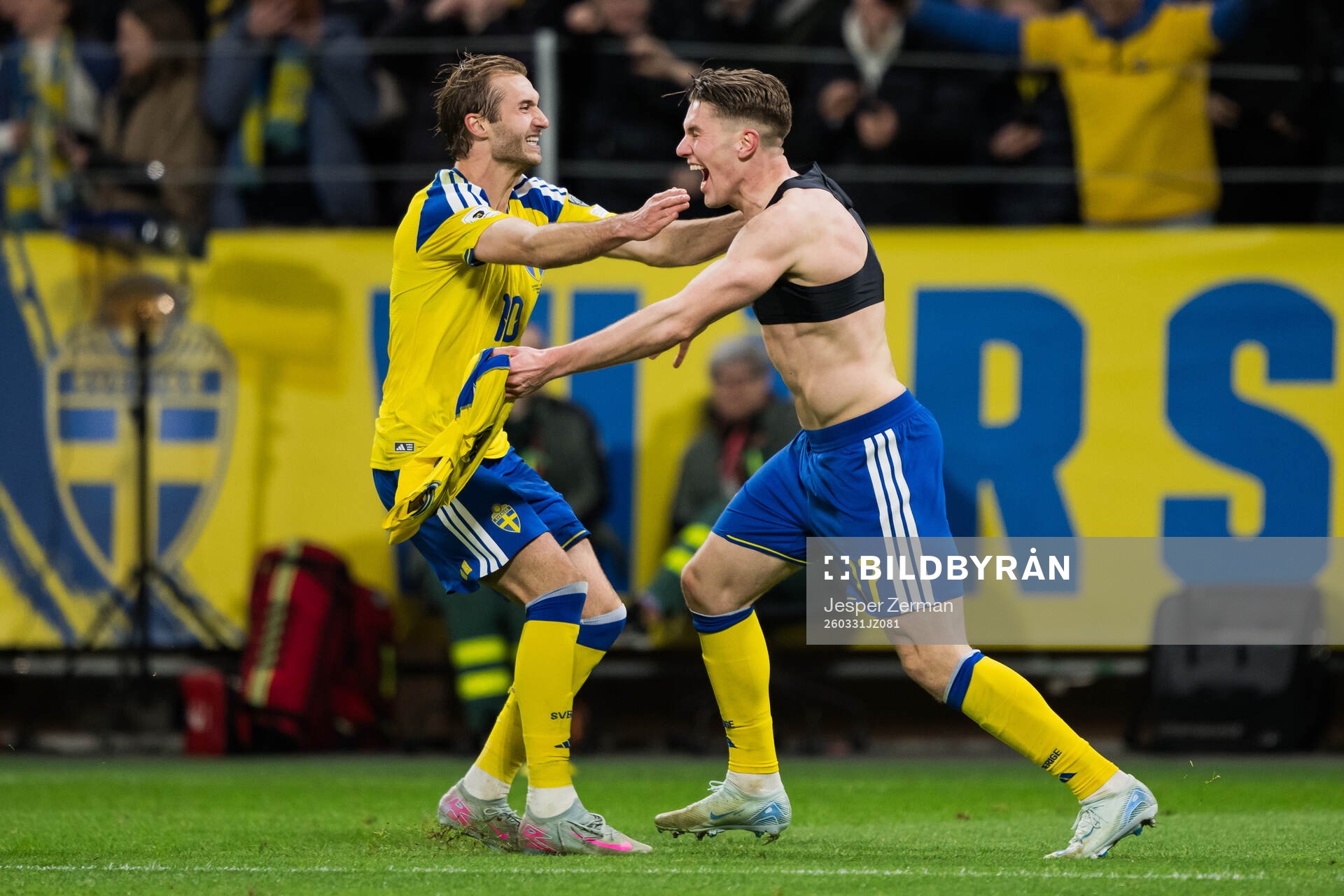 Benjamin Nygren and Viktor Gyökeres of Sweden celebrate