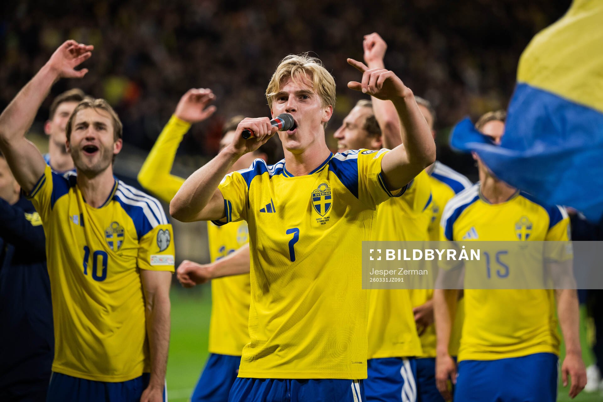 Lucas Bergvall of Sweden celebrates