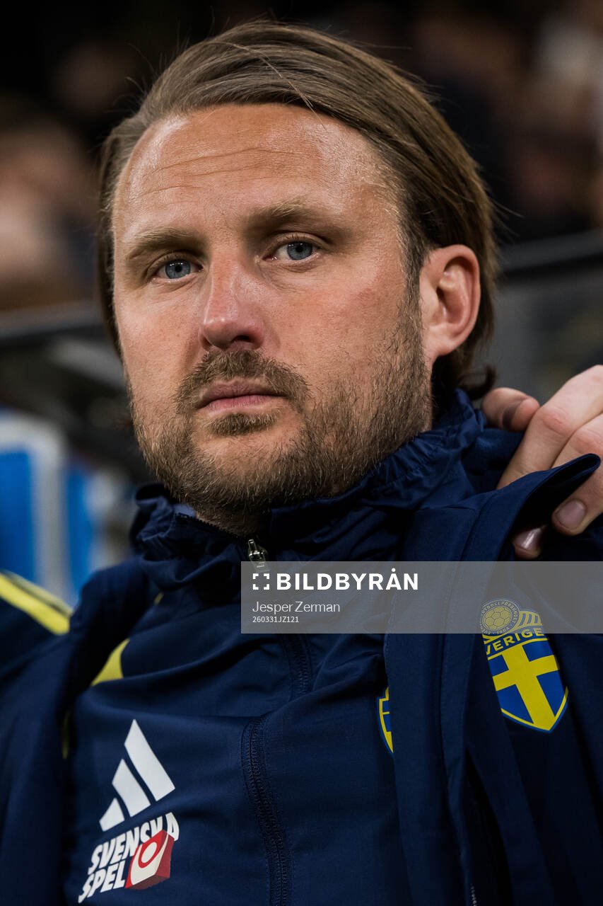 Assistant coach Björn Hamberg