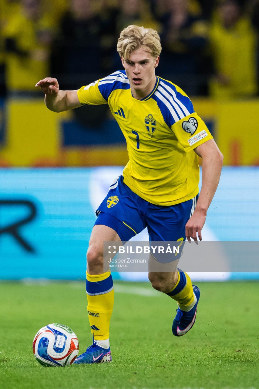 Lucas Bergvall of Sweden