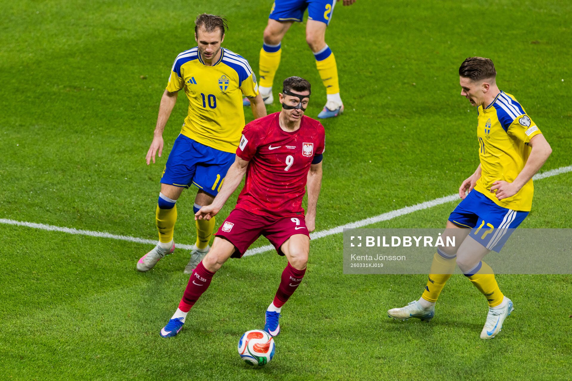 Robert Lewandowski of Poland as well as Benjamin Nygren and