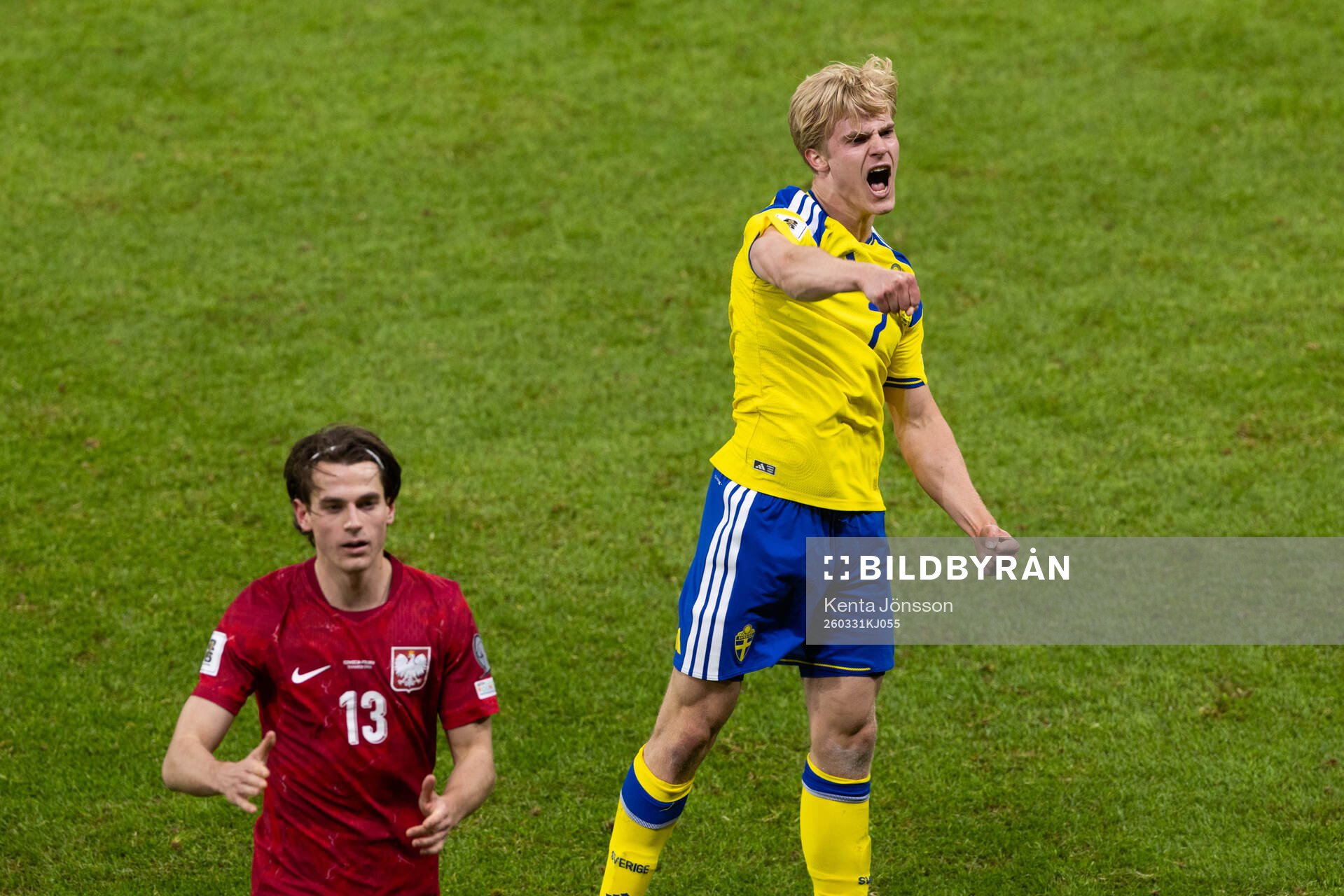 Lucas Bergvall of Sweden celebrates