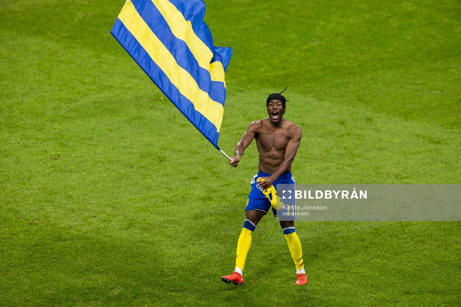 Anthony Elanga of Sweden celebrates