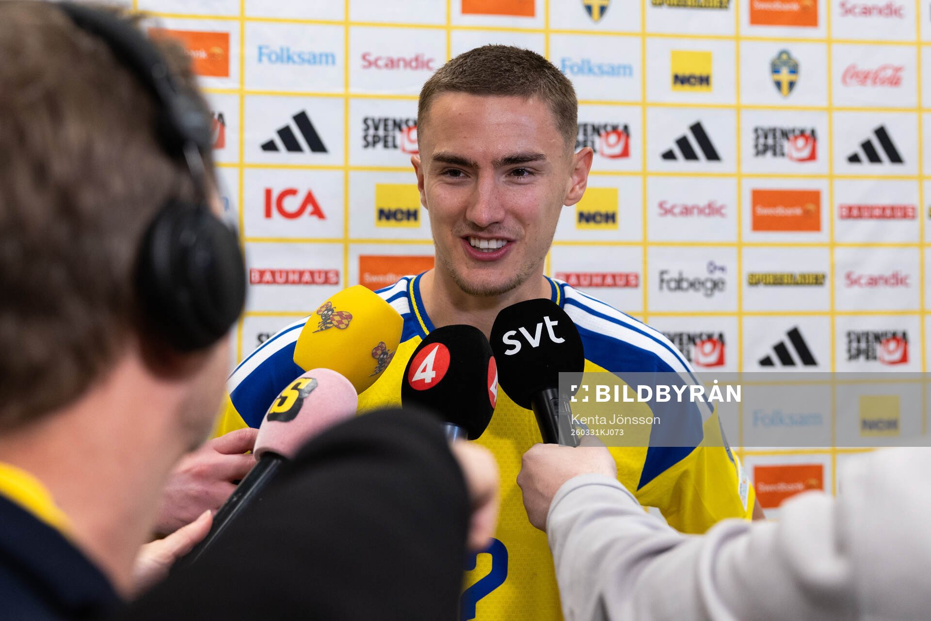 Gustaf Lagerbielke of Sweden is interviewed