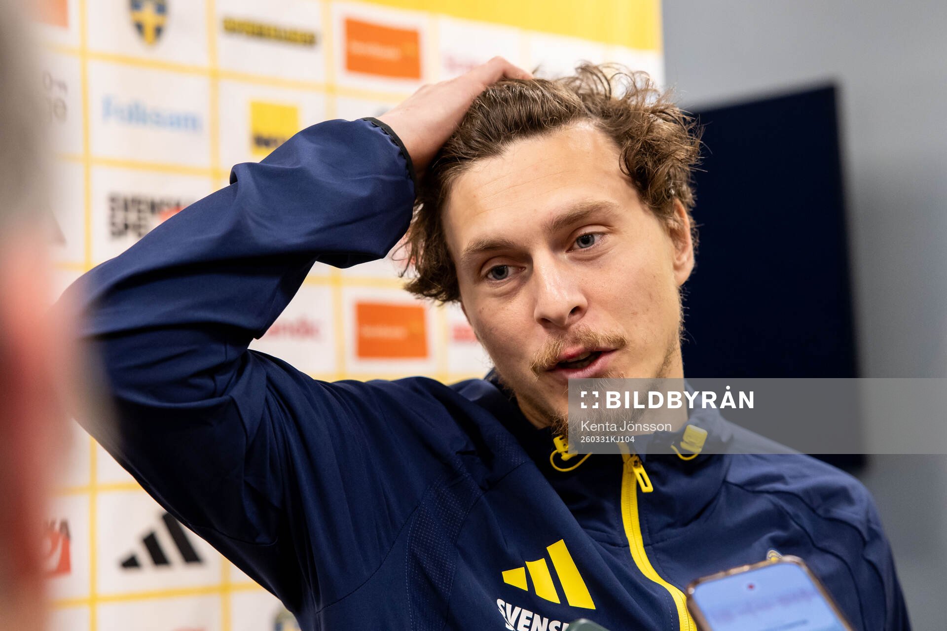 Victor Nilsson Lindelöf of Sweden is being interviewed