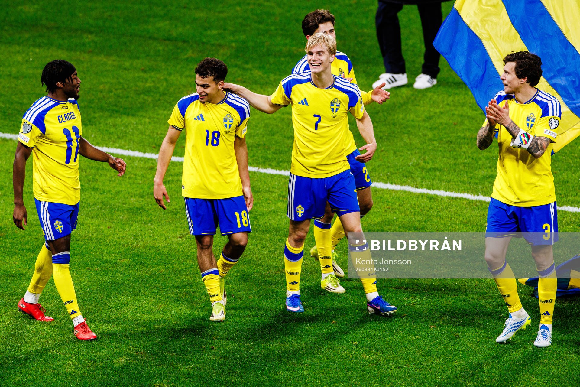 Anthony Elanga, Yasin Ayari, Lucas Bergvall <and Victor