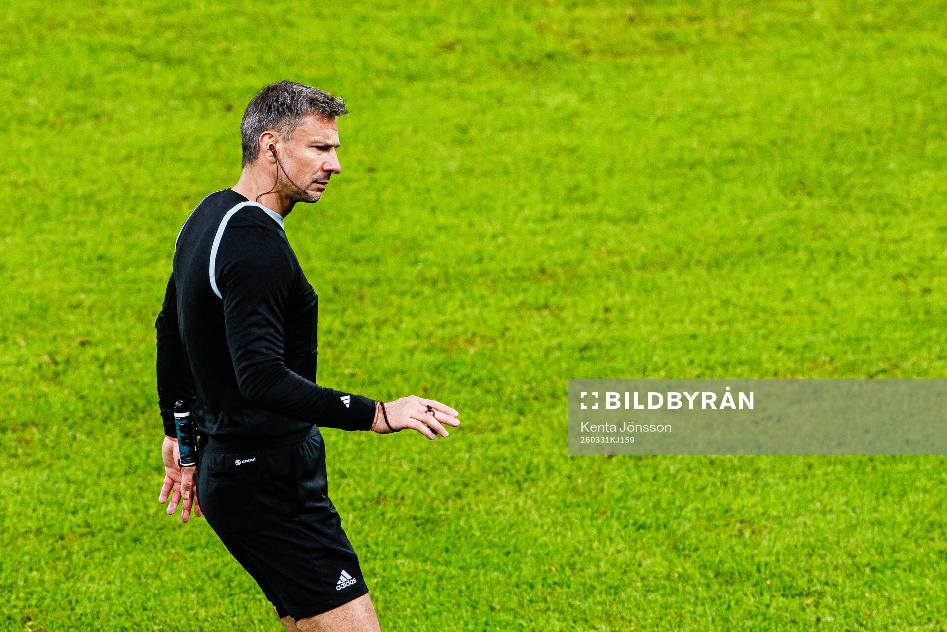 Referee Slavko Vincic