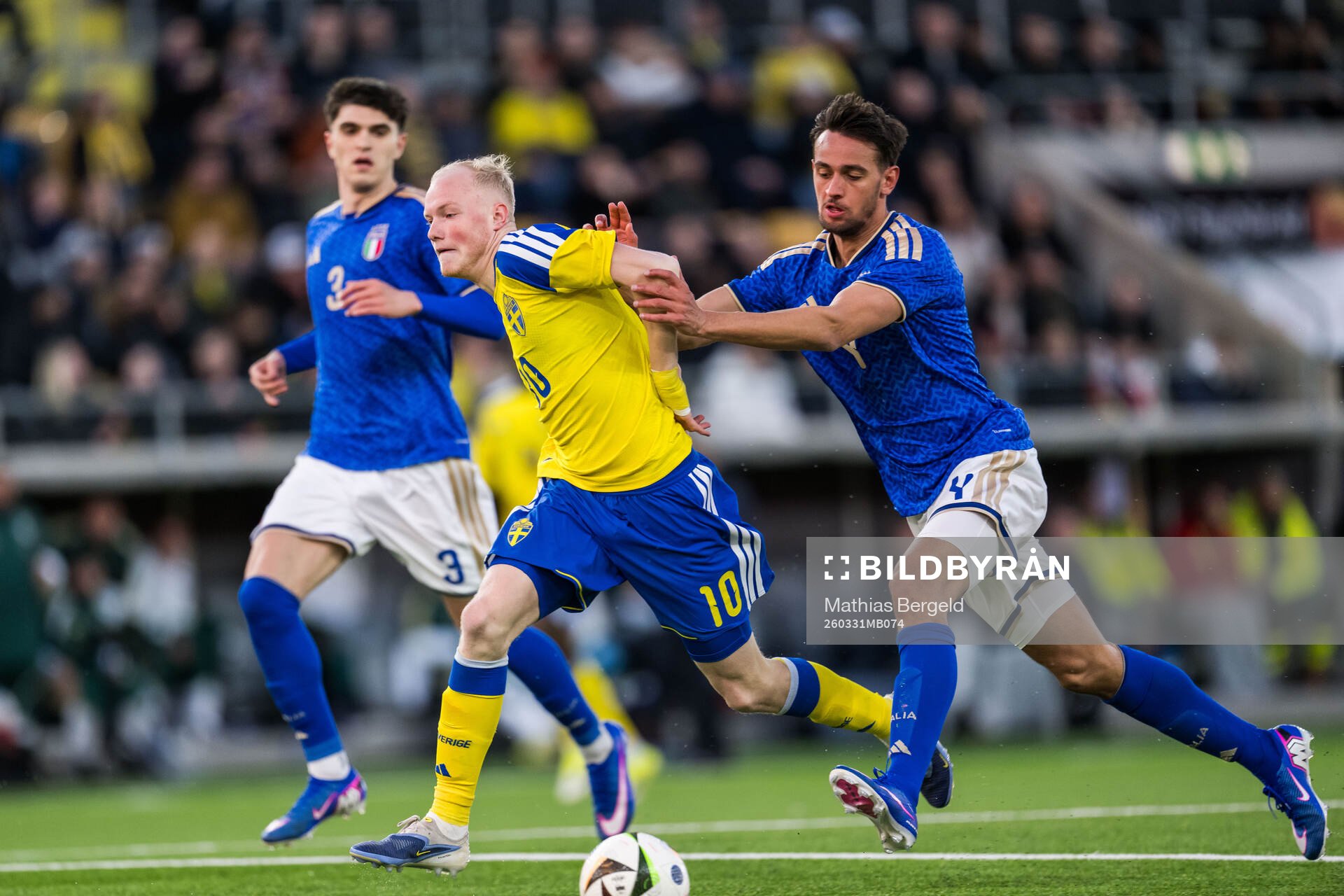 Marcus Rafferty of Sweden and Fabio Chiarodia of Italy