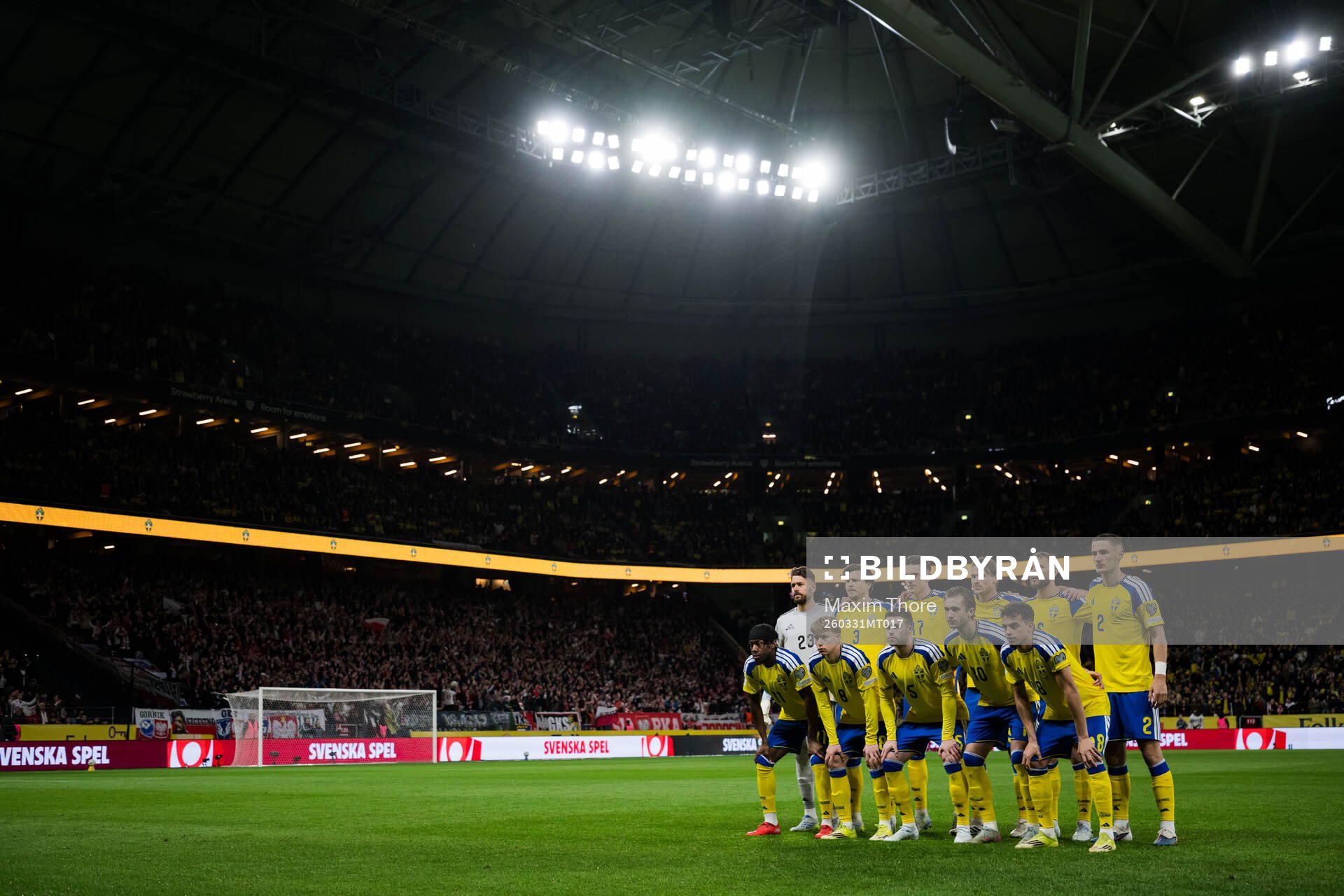 The starting eleven of Sweden pose for a team photo
