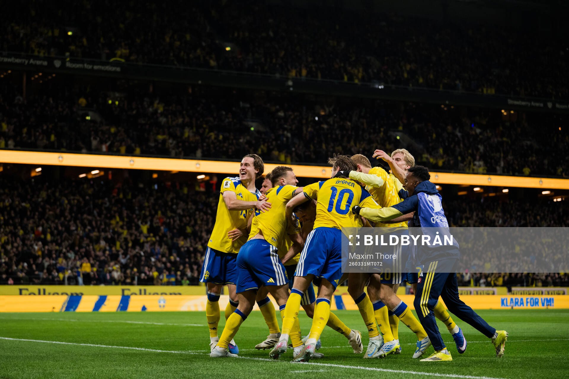 Players of Sweden celebrate