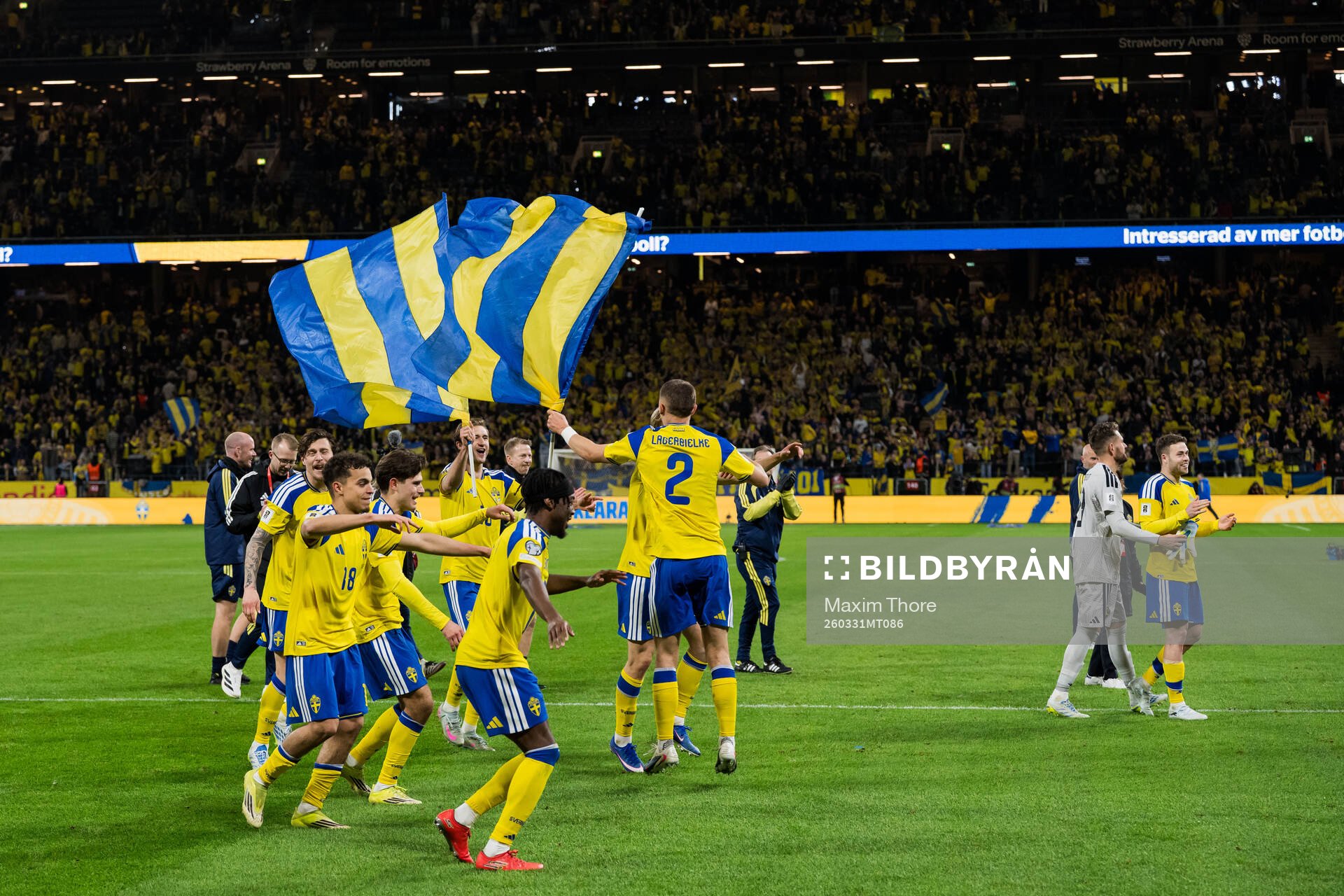 Yasin Ayari and Anthony Elanga of Sweden celebrate