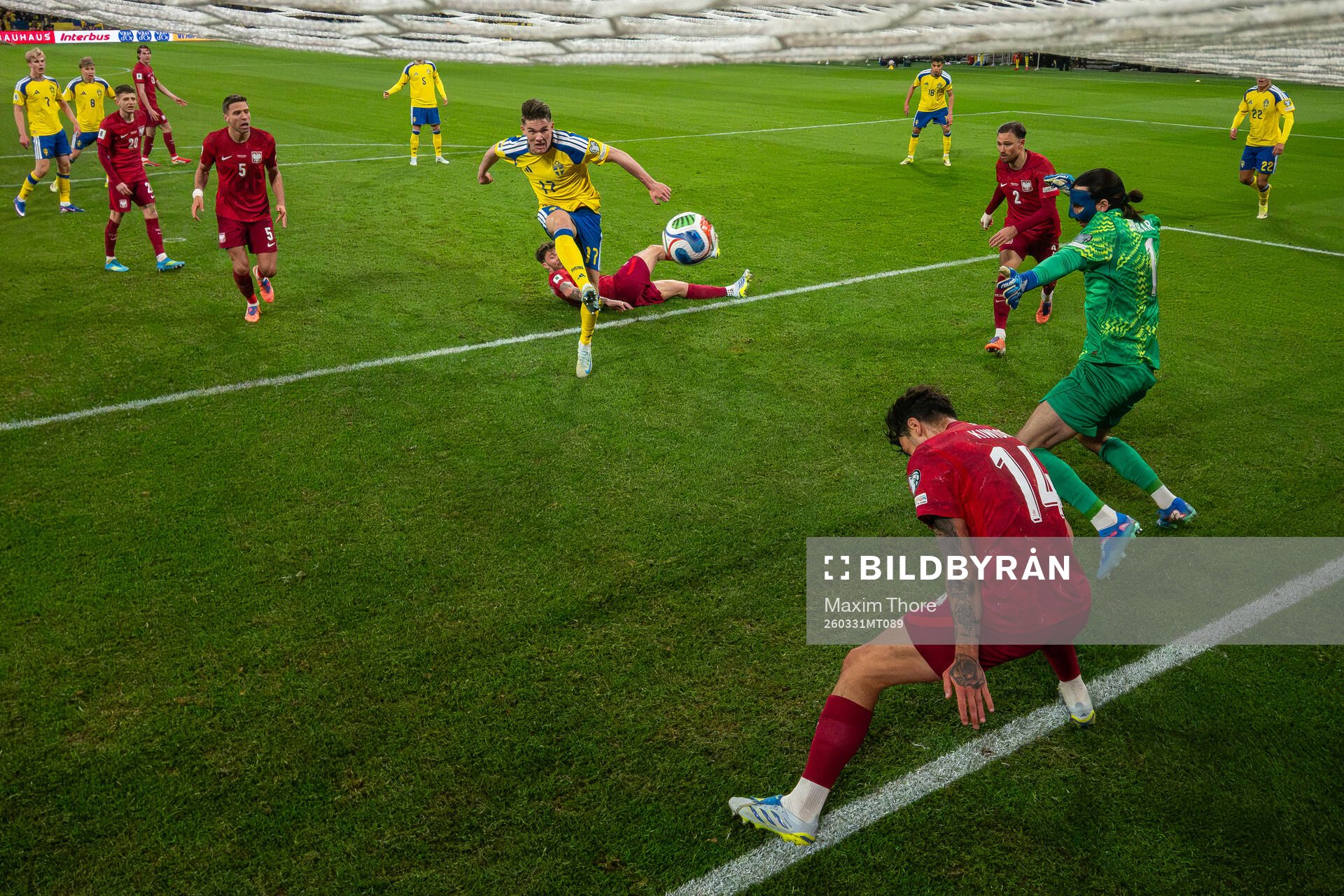 Viktor Gyökeres of Sweden scores the 3-2 goal behind