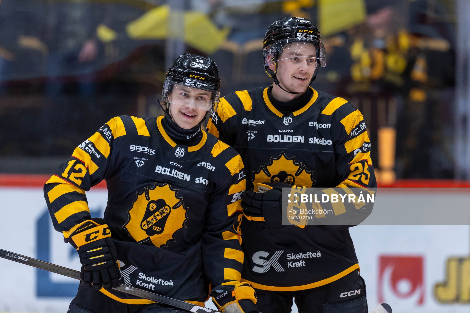 Skellefteås Valter Lindberg och Pontus Johansson jublar