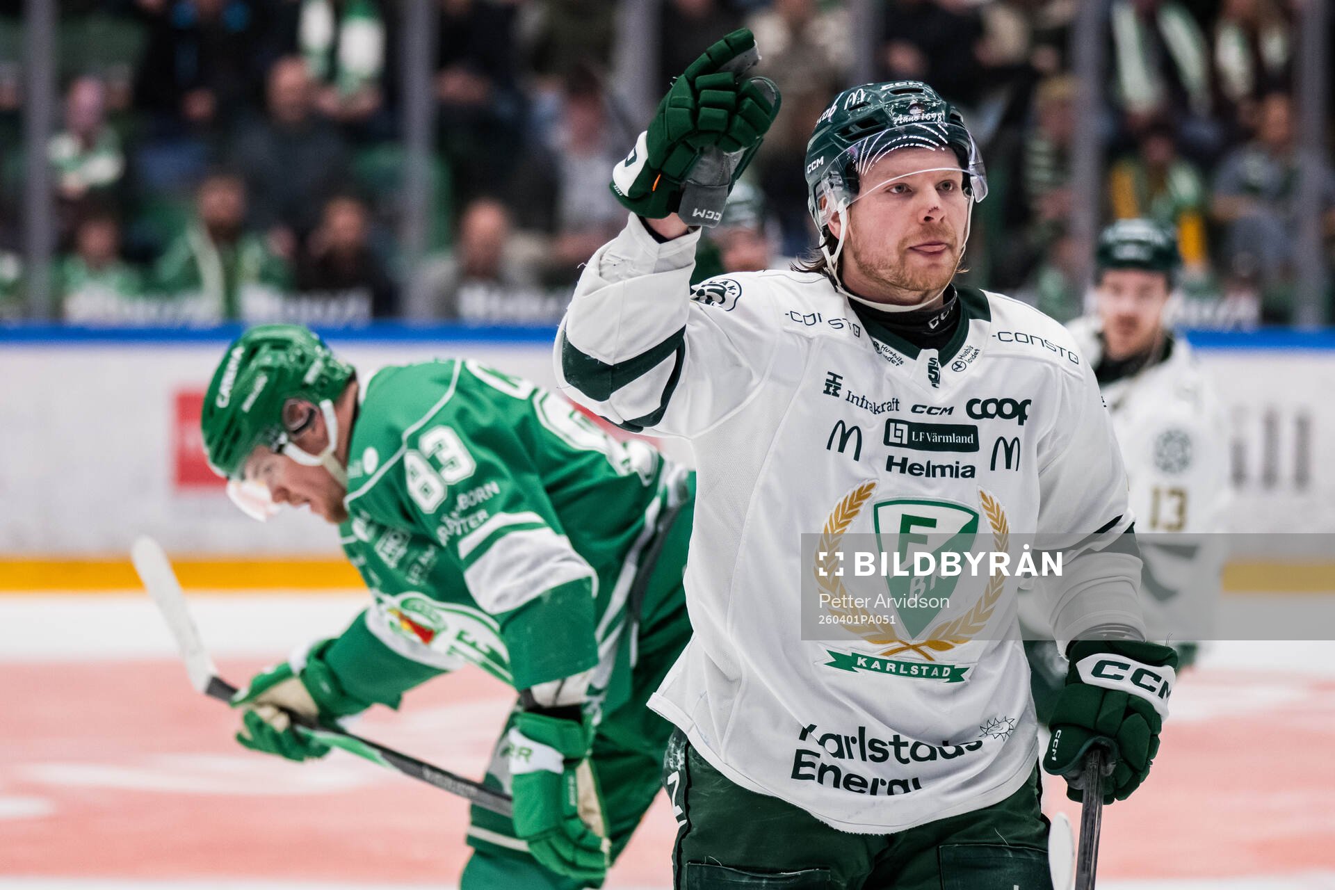 Färjestads Oskar Steen jublar