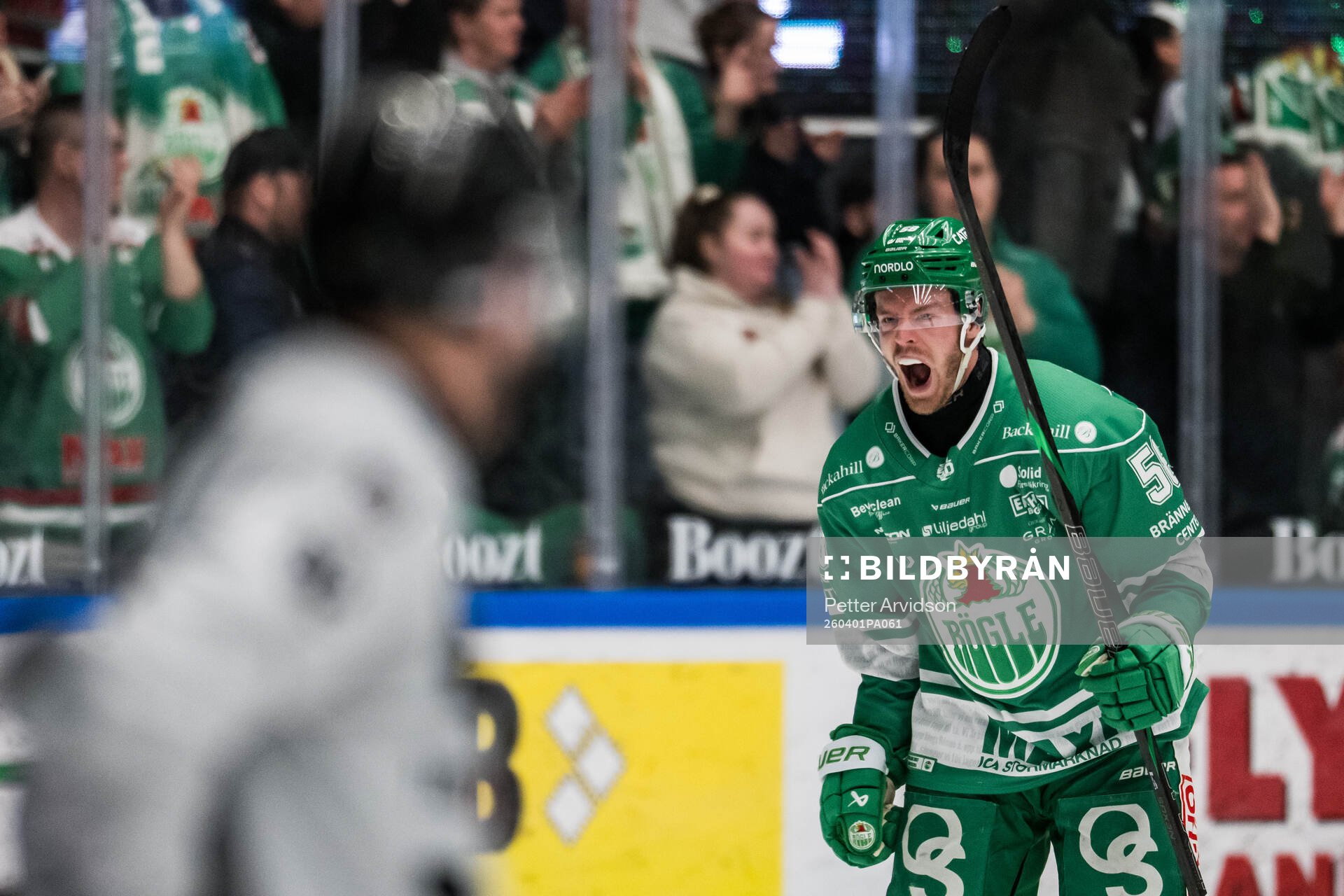 Rögles Filip Johansson jublar