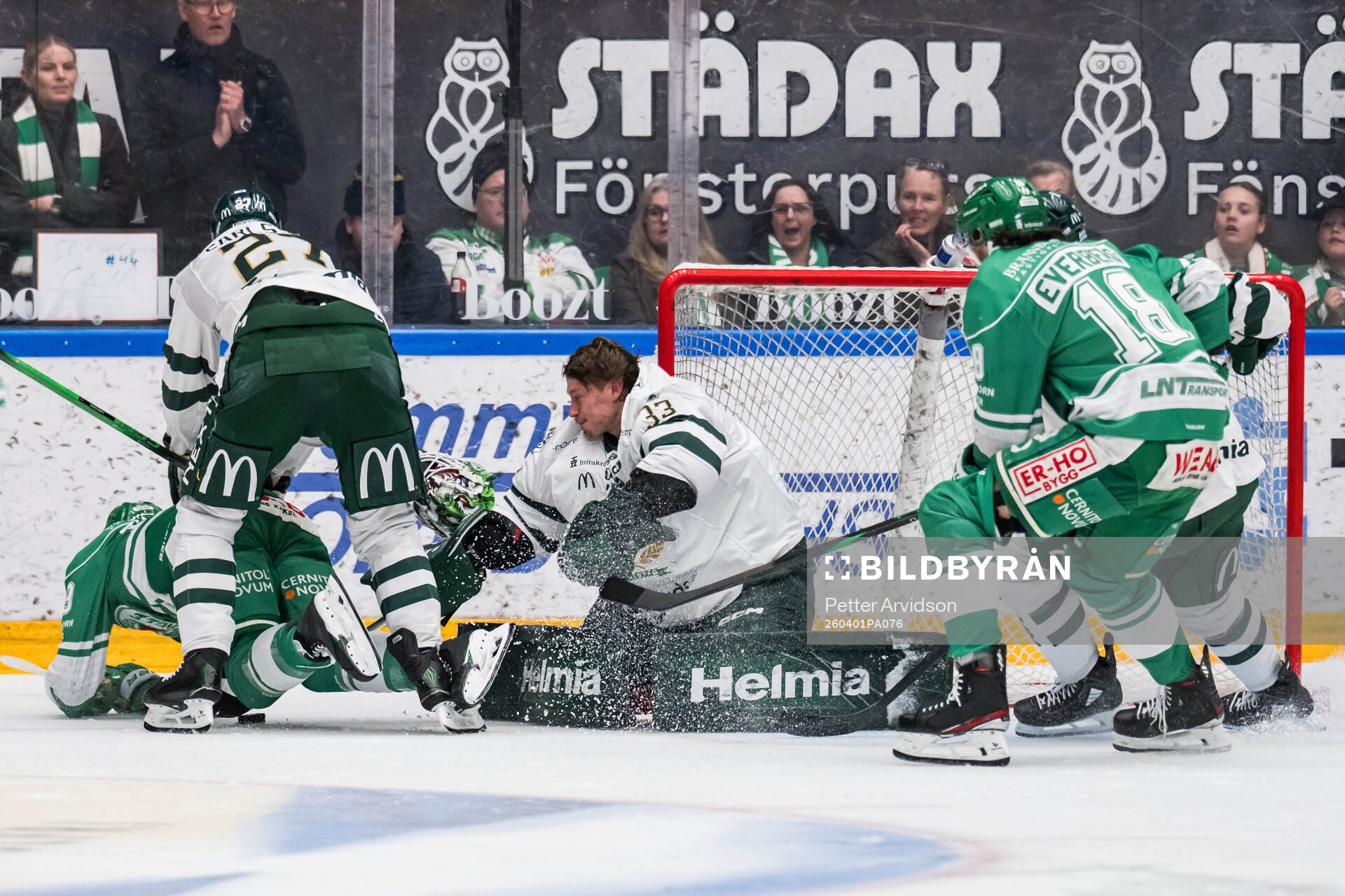 Färjestads målvakt Emil Larmi