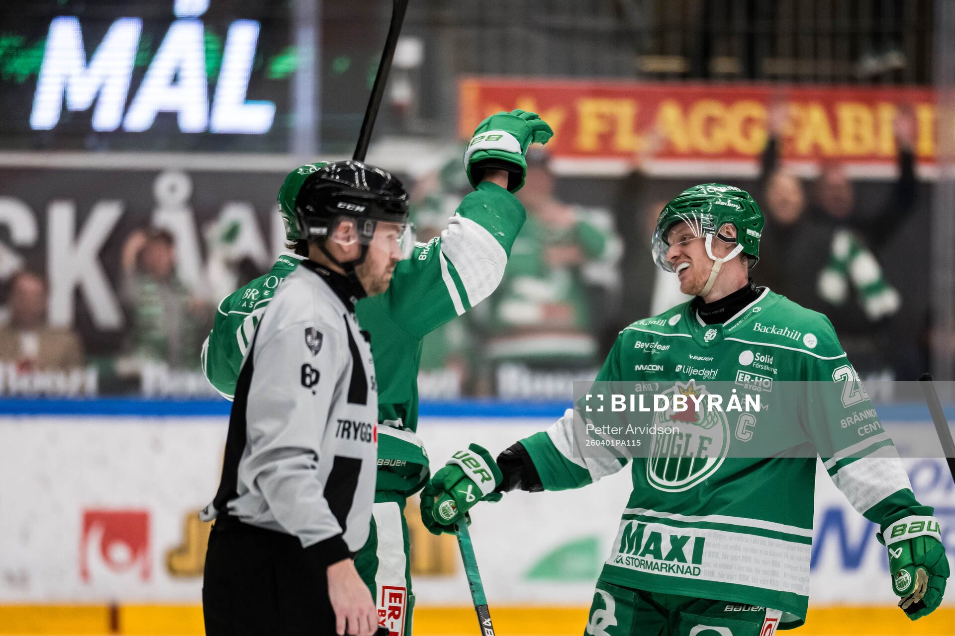 Rögles Anton Bengtsson jublar