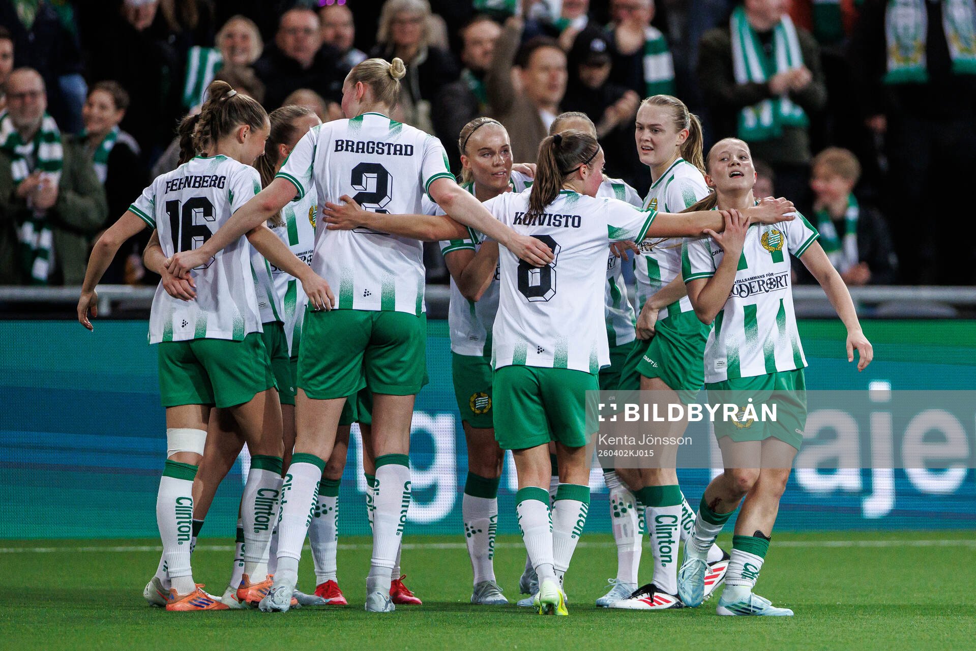 Fanny Peterson of Hammarby celebrates the 1-0 goal