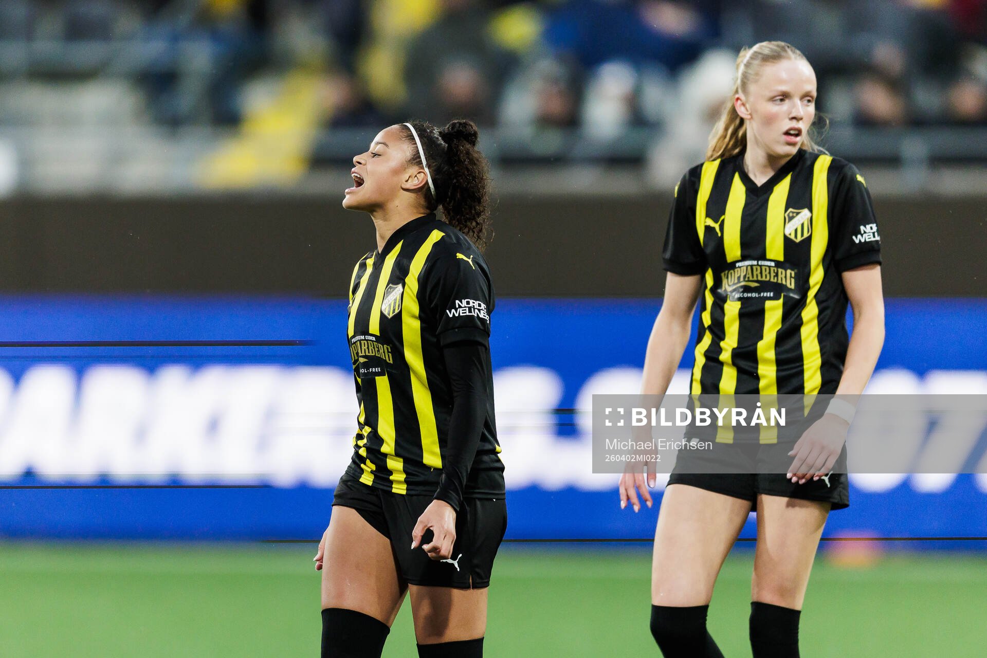 Felicia Schröder of Häcken looks dejected