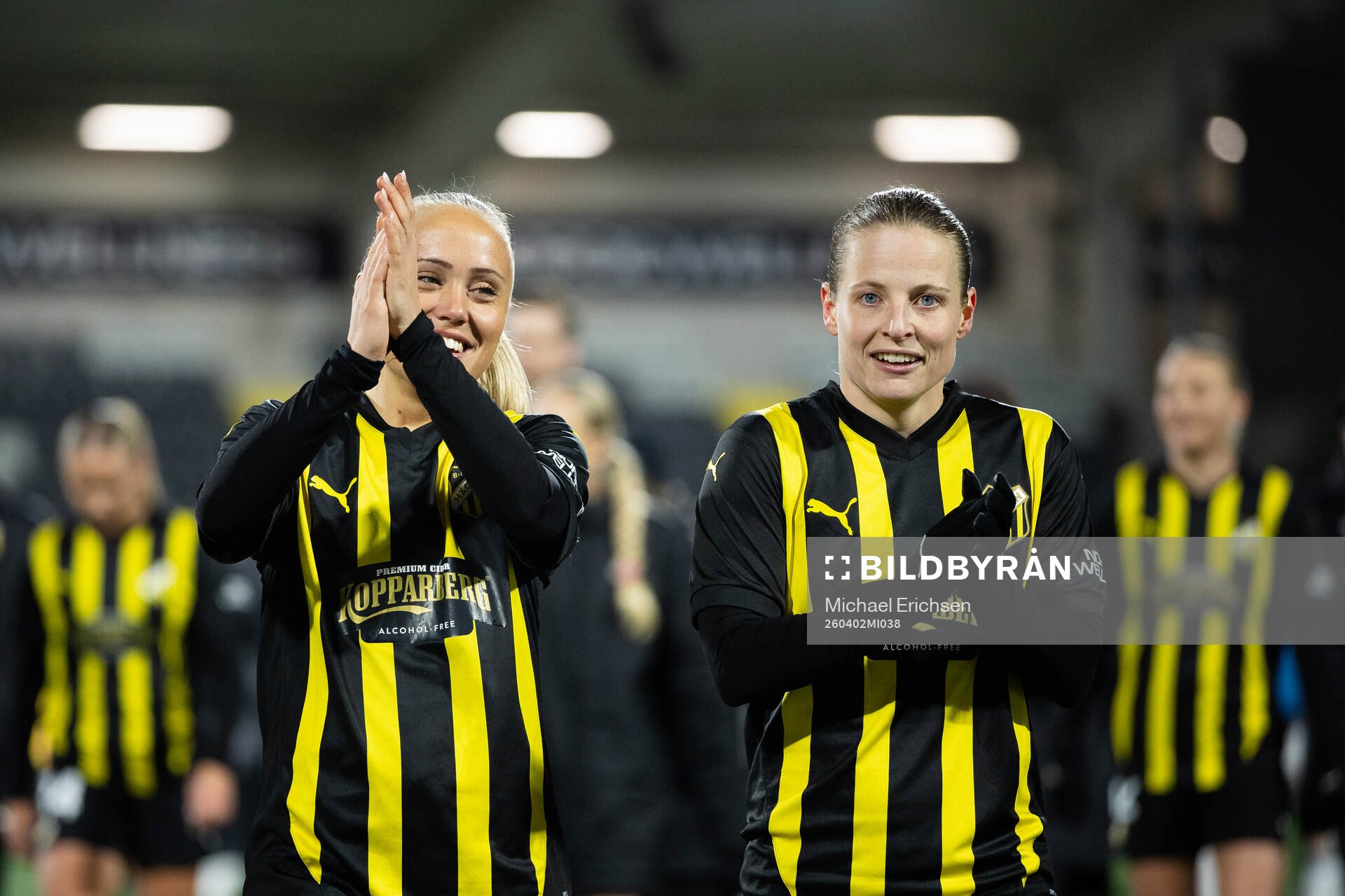 Alva Selerud and Anna Anvegård of Häcken celebrate