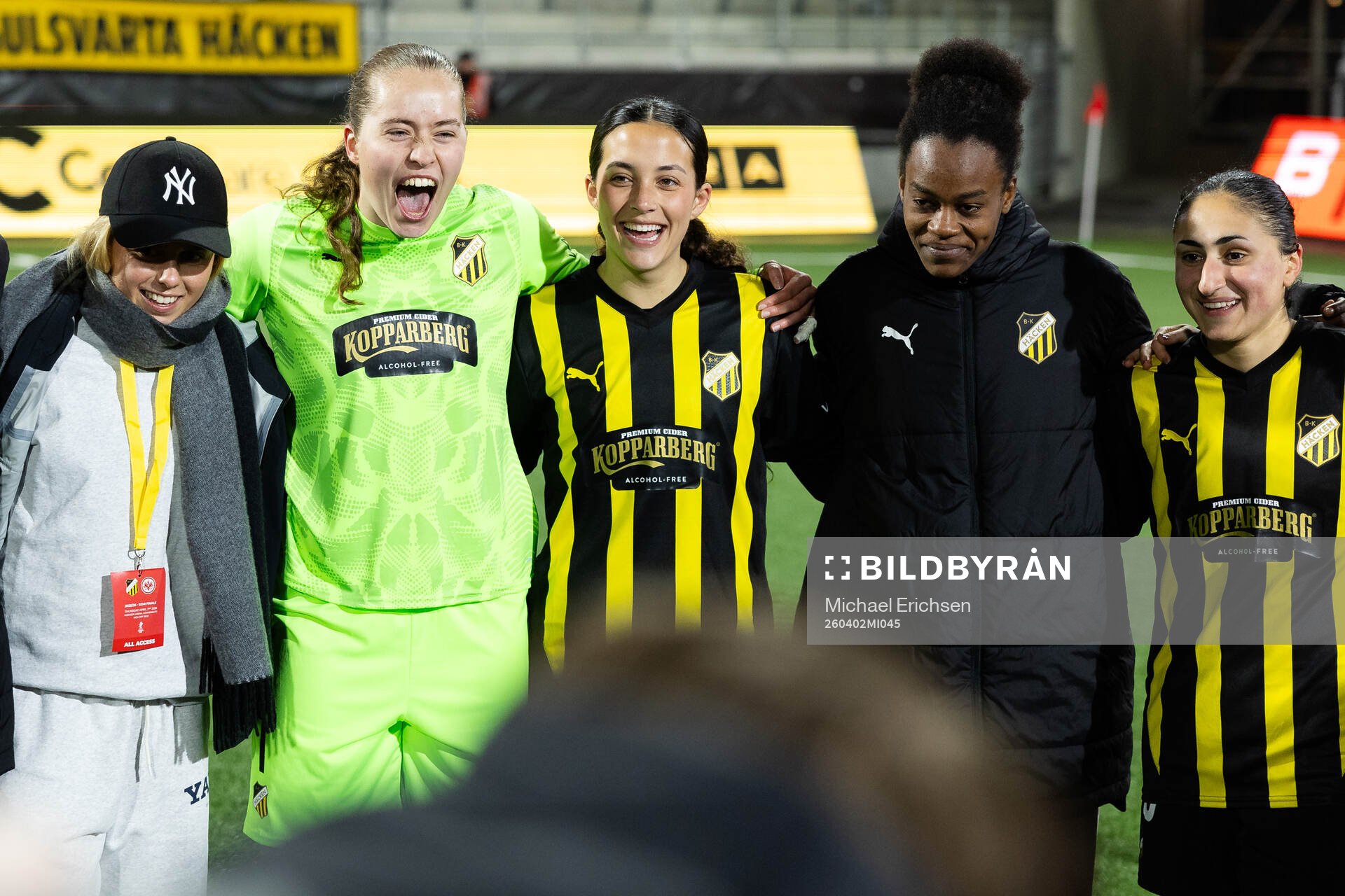 Pernille Sanvig, goalkeeper Fanney Birkisdottir, Delaney