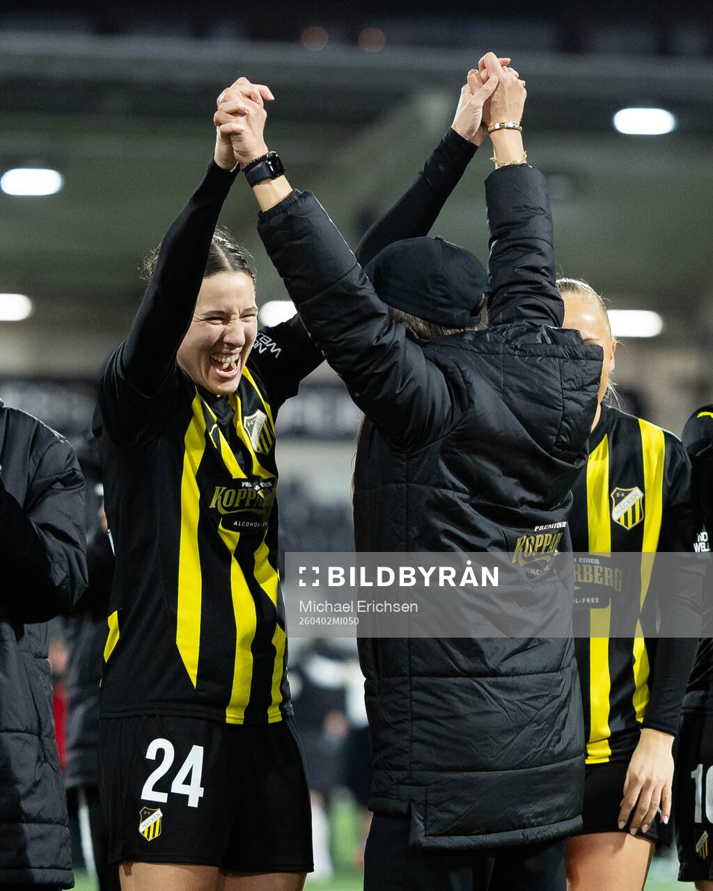 Tabby Tindell and head coach Elena Sadiku of Häcken