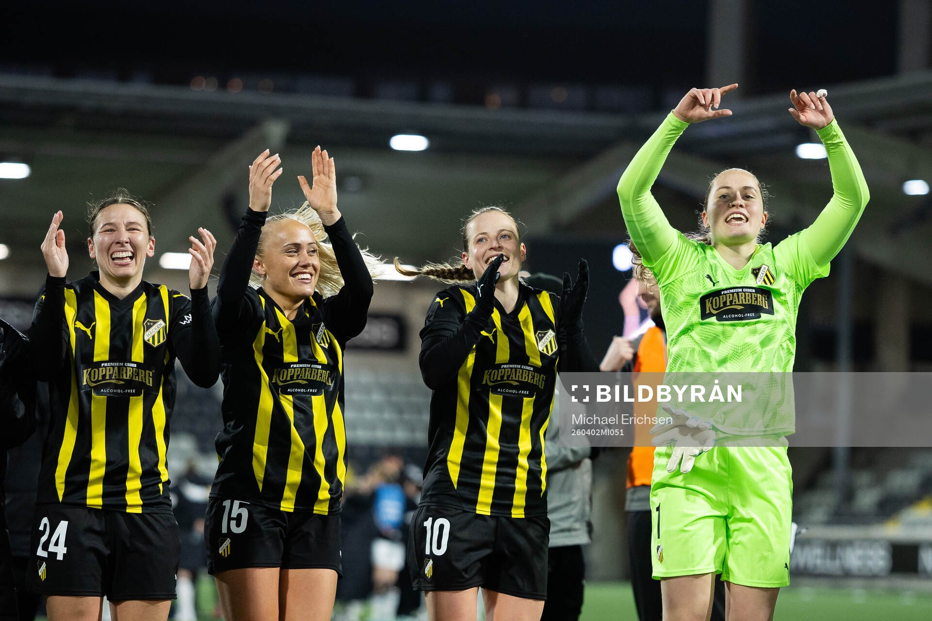 Tabby Tindell, Alva Selerud, Anna Anvegård and goalkeeper