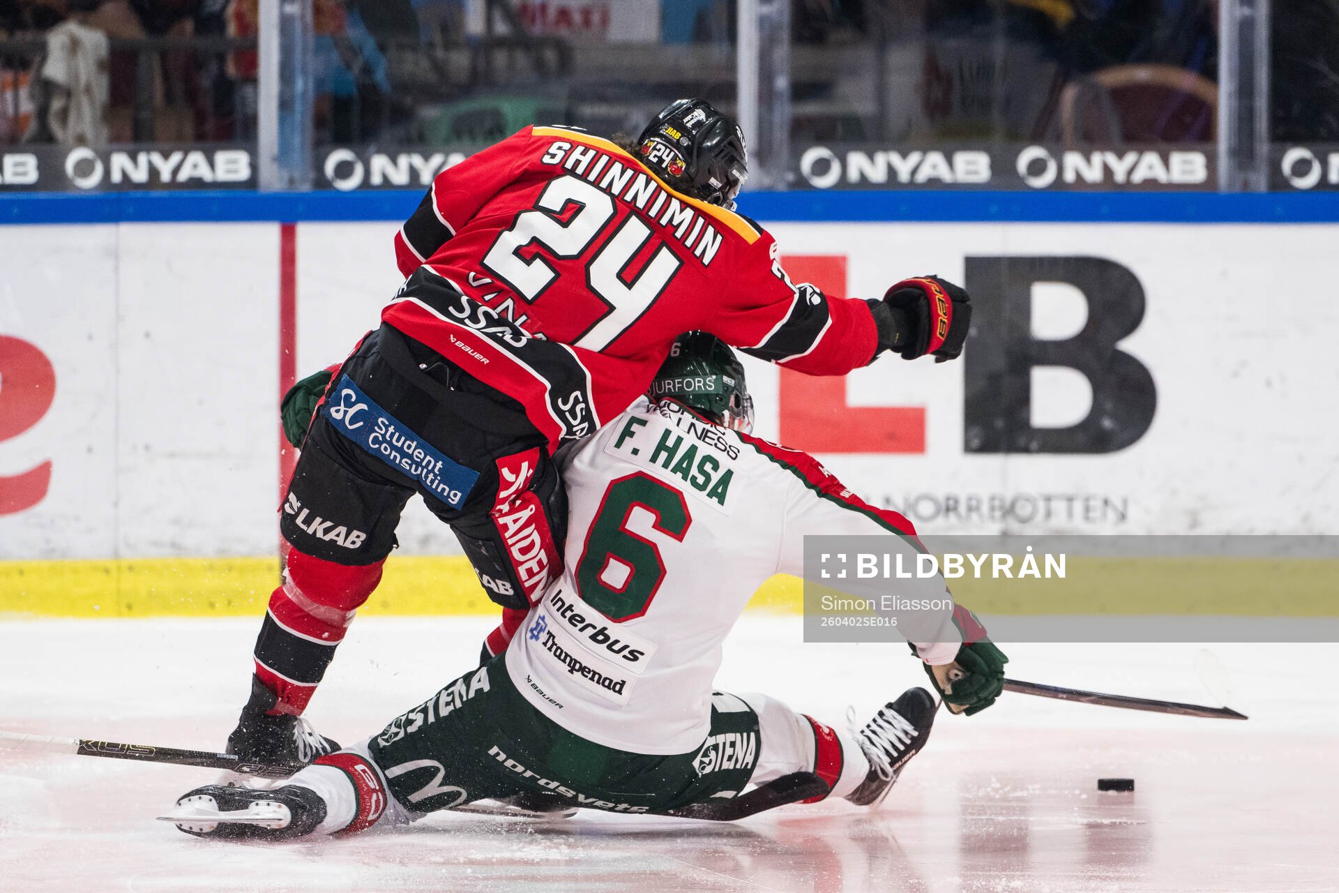 Luleås Brendan Shinnimin och Frölundas Filip Hasa