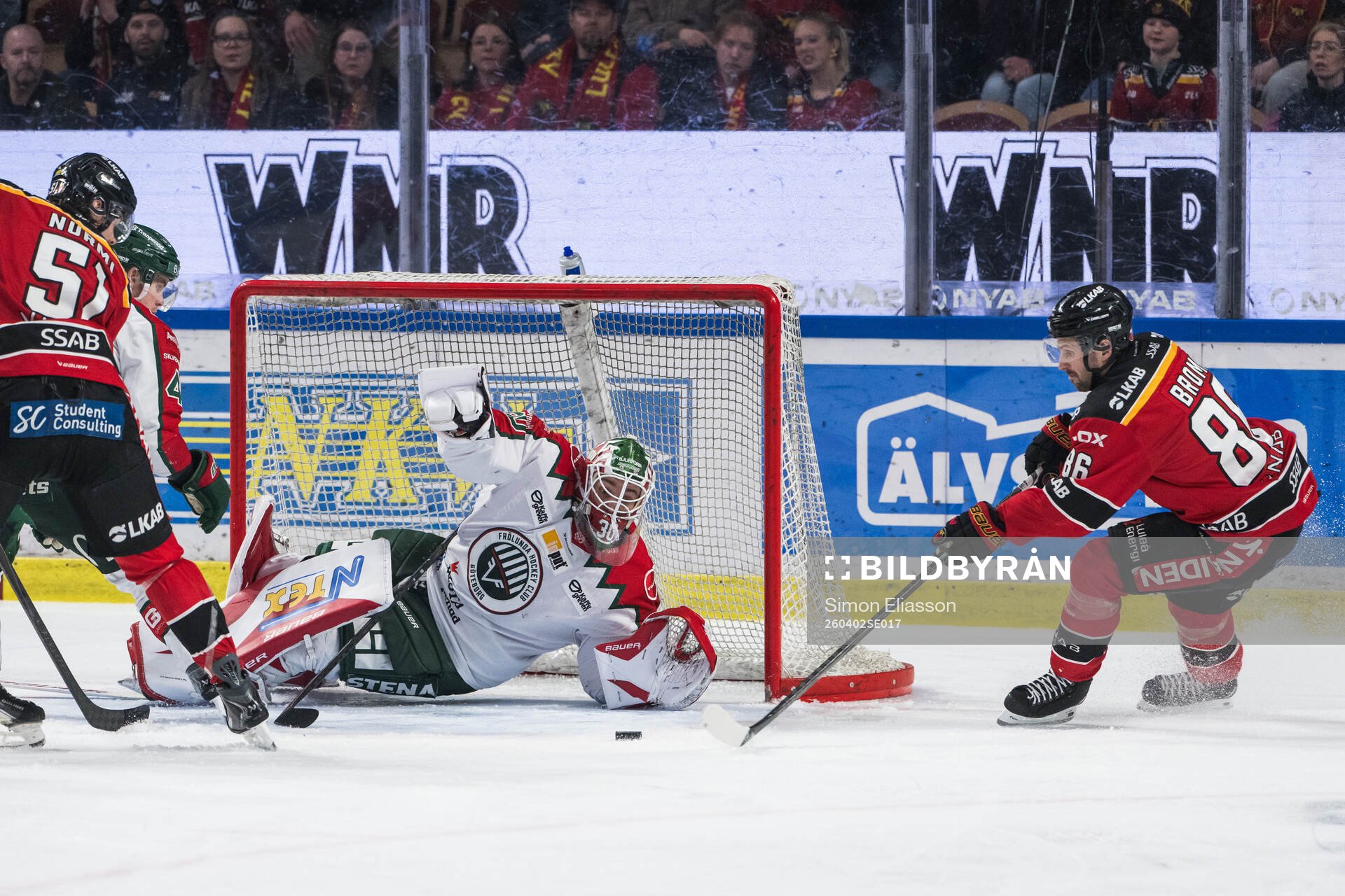 Frölundas målvakt Tobias Normann och Luleås Mathias