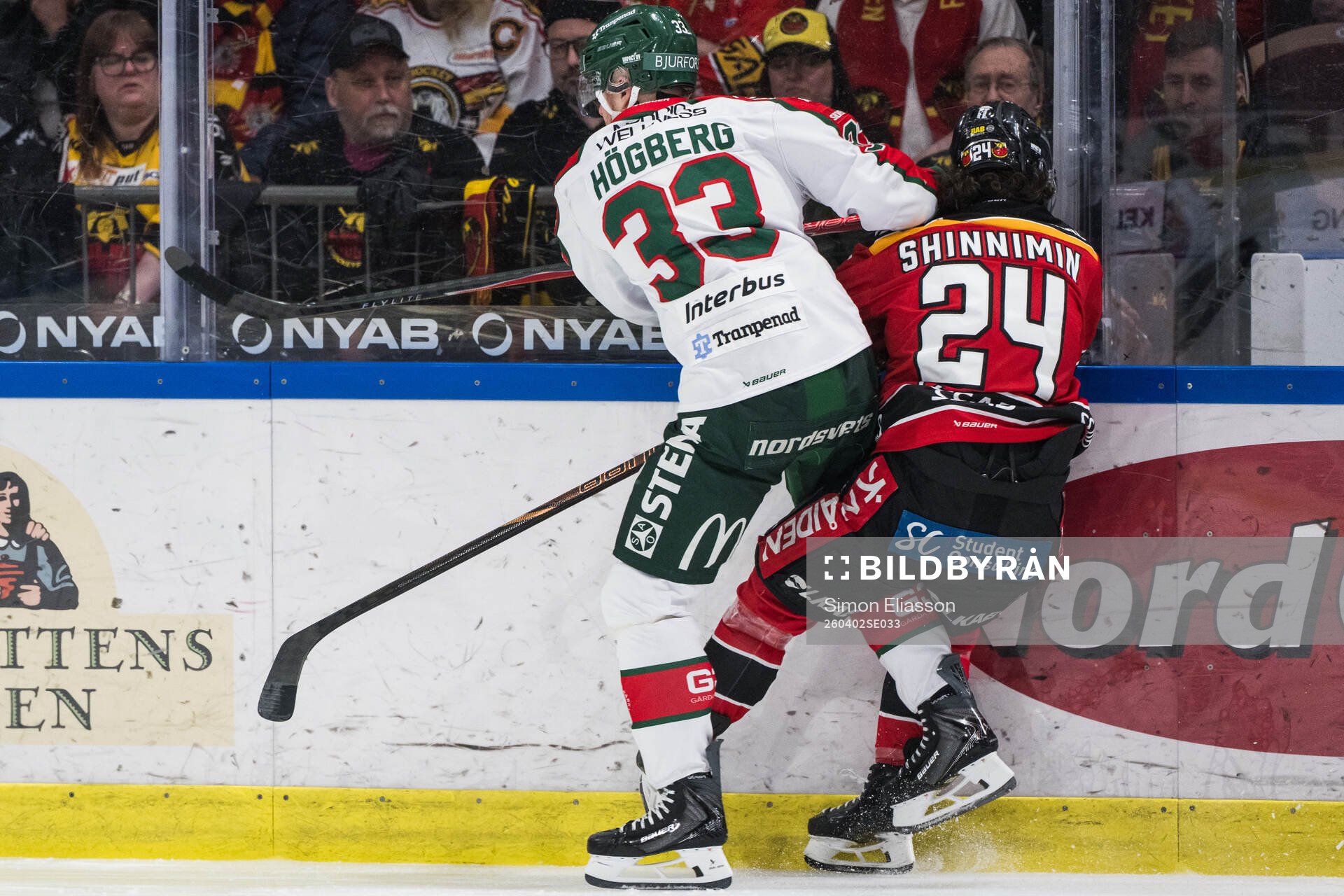 Frölundas Linus Högberg och Luleås Brendan Shinnimin