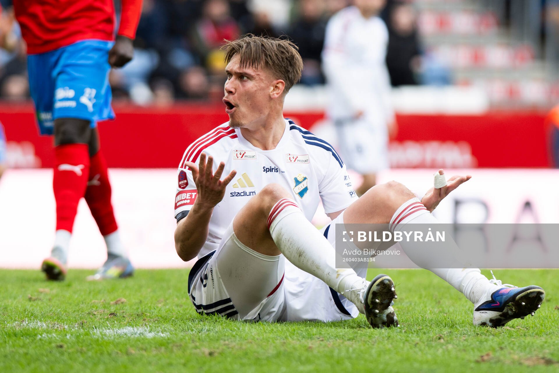 Östers Matias Tamminen agerar