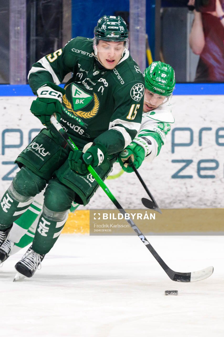 Färjestads Jack Berglund och Rögles Albin Sundsvik