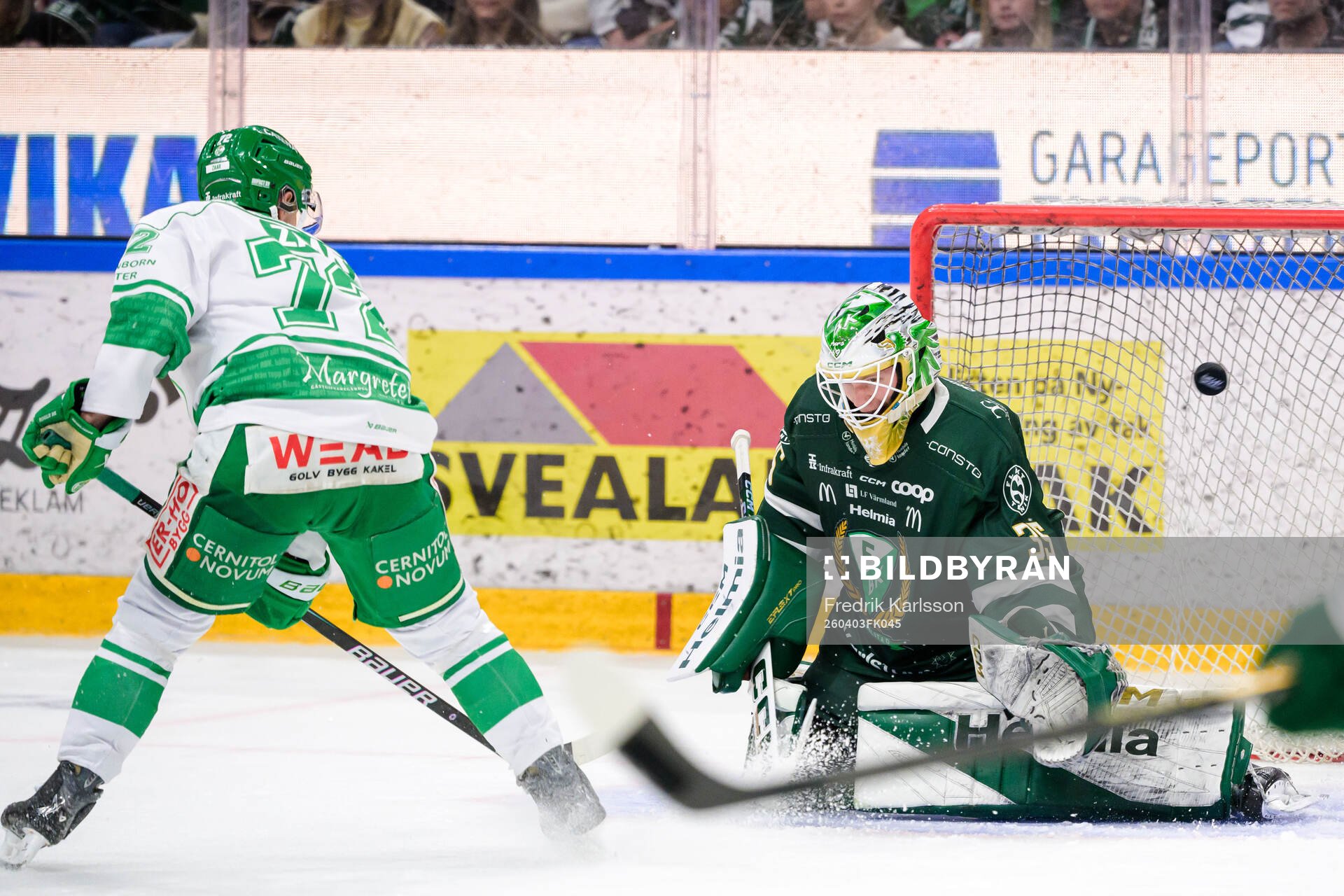 Rögles Daniel Zaar gör 0-3 bakom Färjestads målvakt
