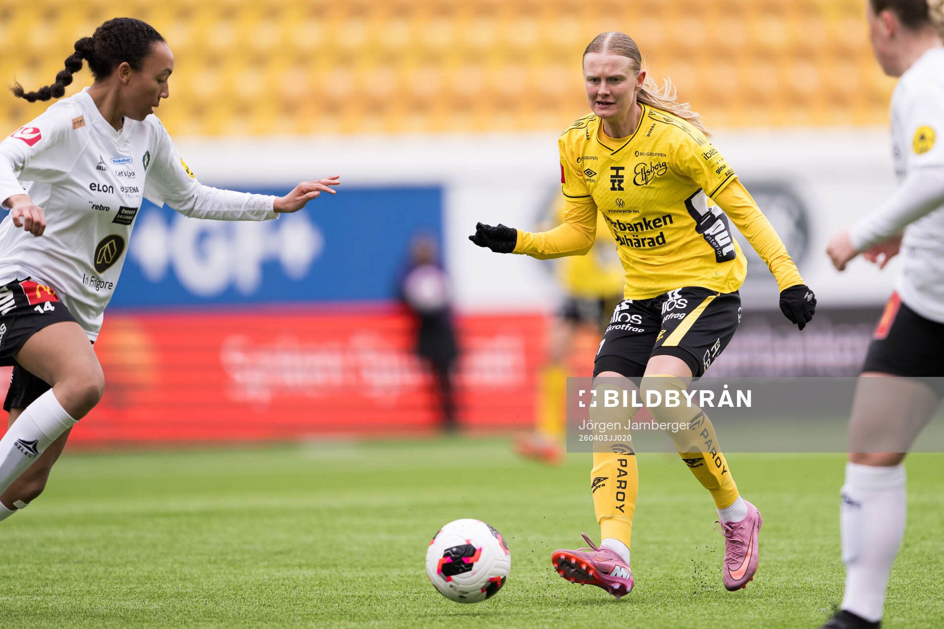 Örebro SKs Olivia Okara och Elfsborgs Hanna Jiozon