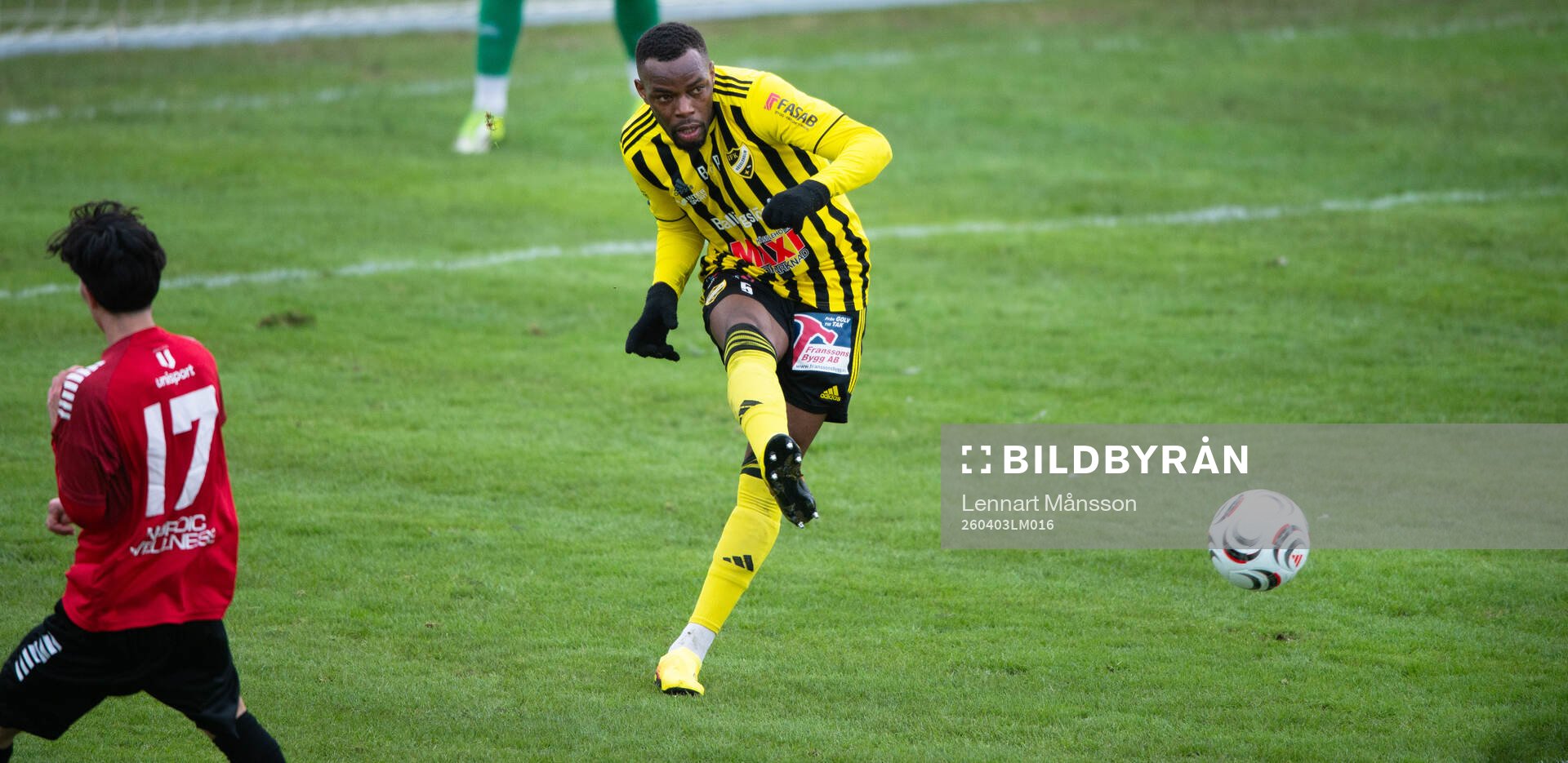 IFK Hässleholms Saikou Jawneh i matchen i division 3