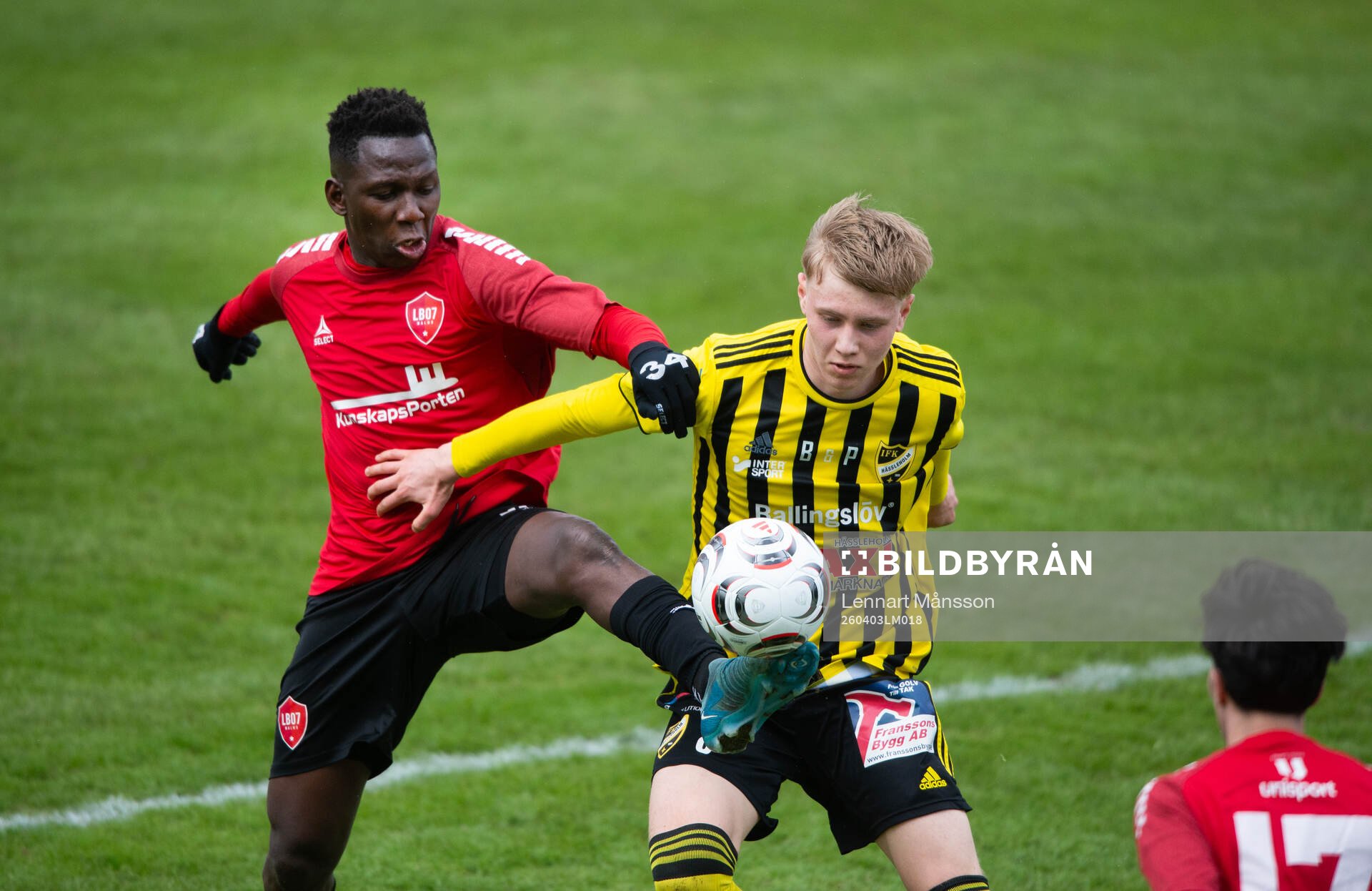 IFK Hässleholms Axel Nilsson i matchen i division 3 mellan