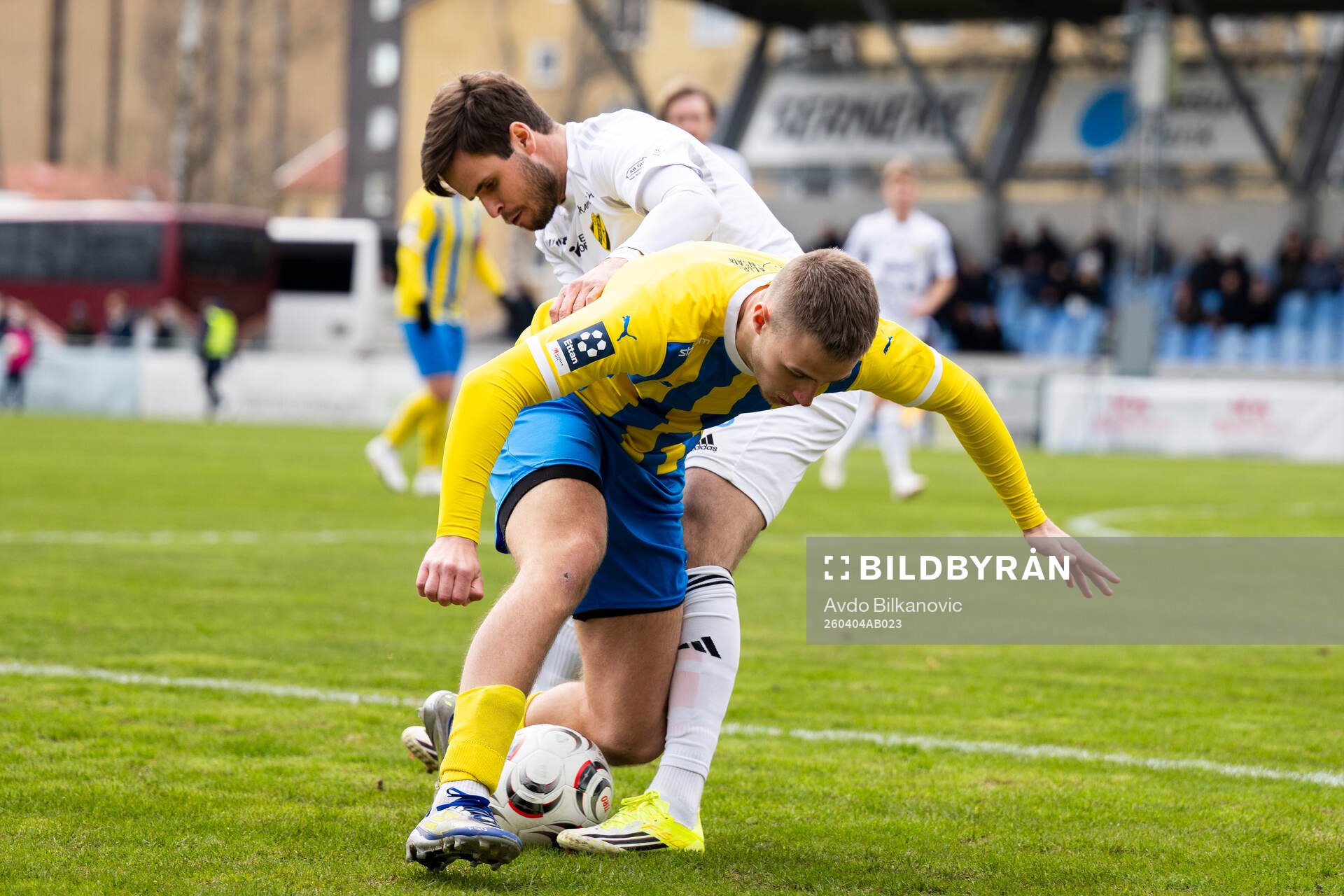 Eskilsminnes André Gustafson och Laholms FKs Nils Hedström