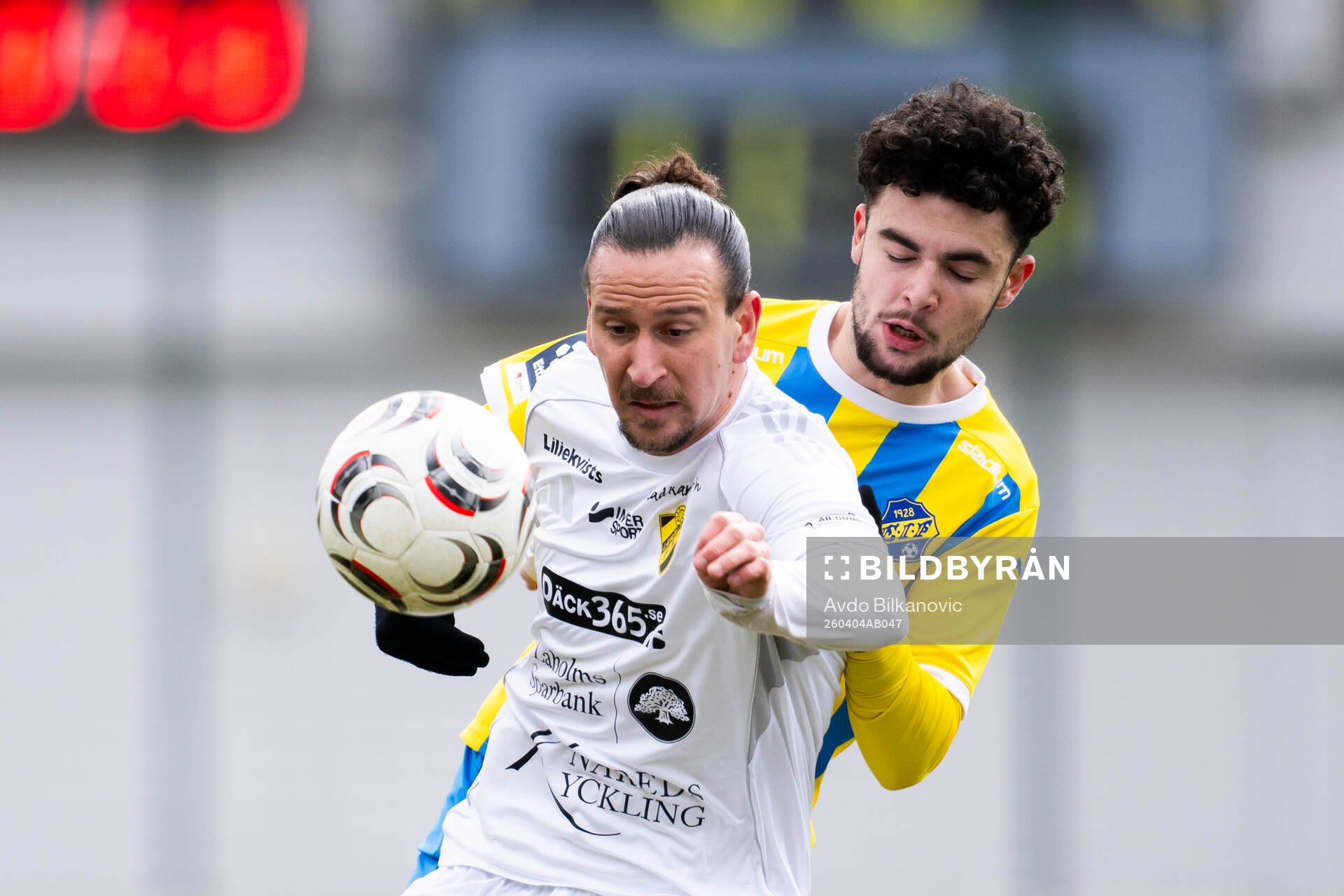 Eskilsminnes Egon Kurtulus och Laholms FKs Edin Hamidovic