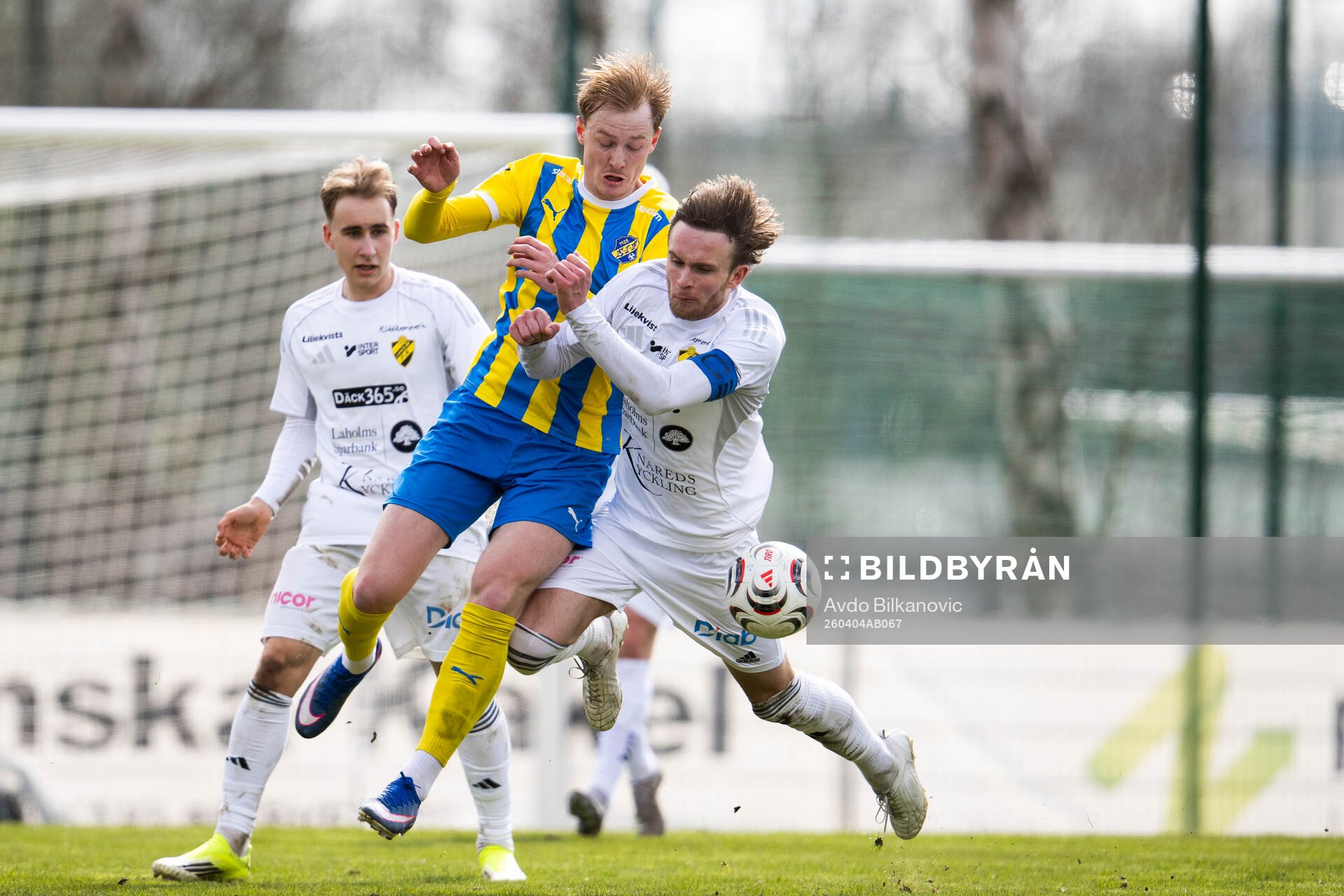 Eskilsminnes Henrik Norrby och Laholms FKs Lucas Ragnarsson