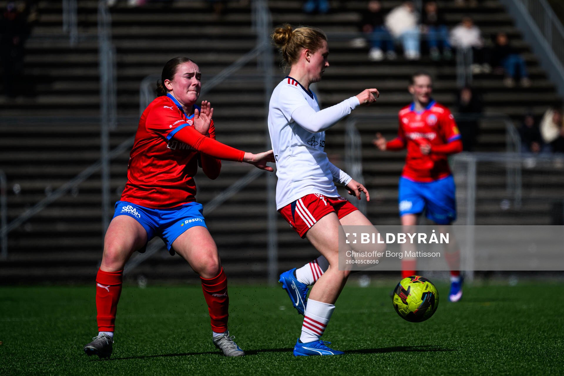 Helsingborgs Mathilde Vangsgaard och FC Rosengårds Alice