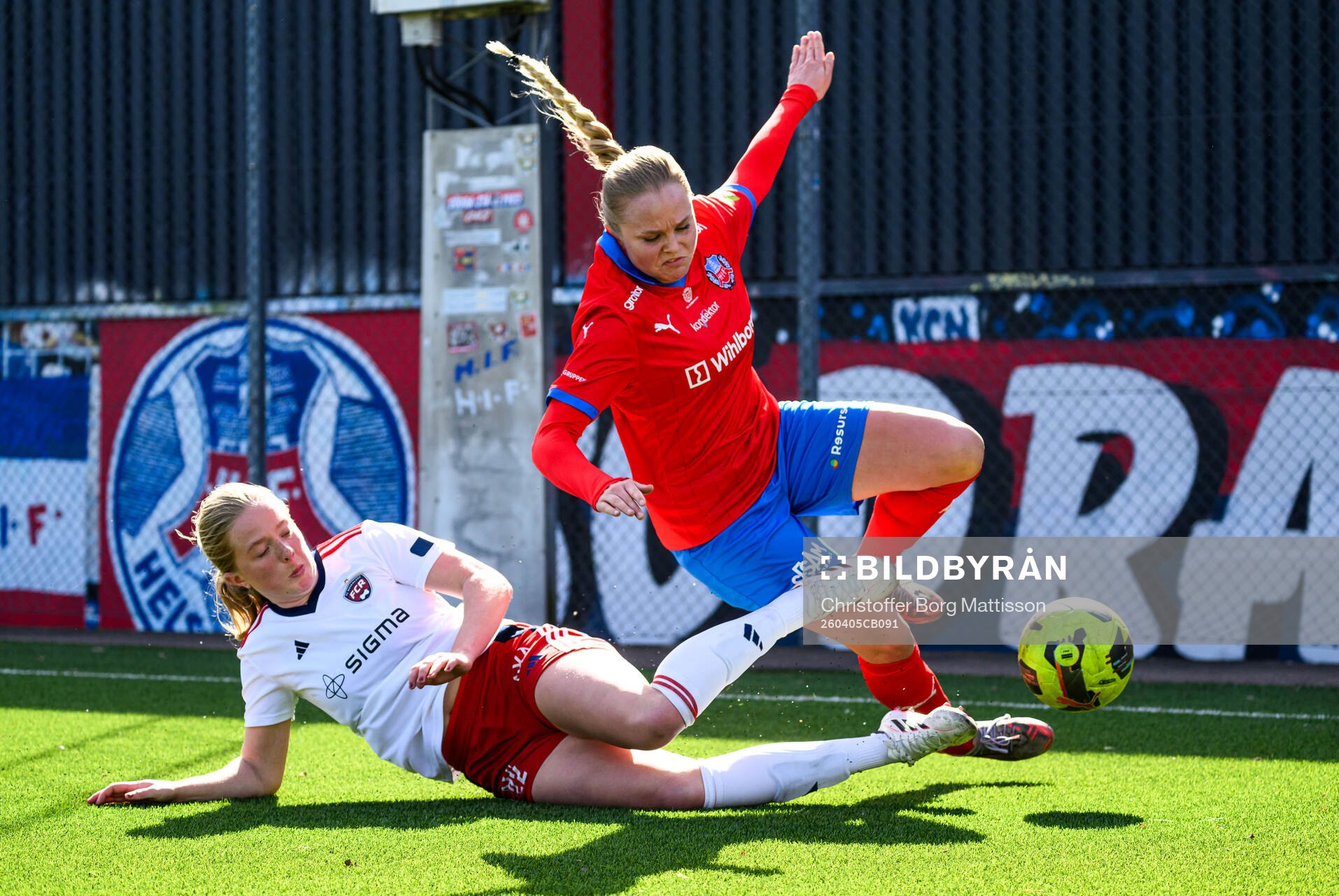 FC Rosengårds Stella Malmros och Helsingborgs Agnes Eklöf