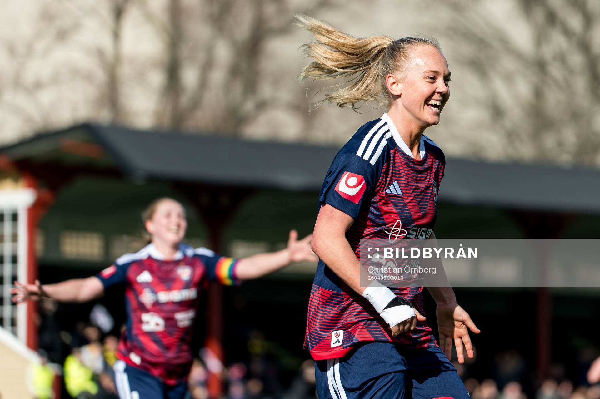 Rosengårds Molly Johansson jublar