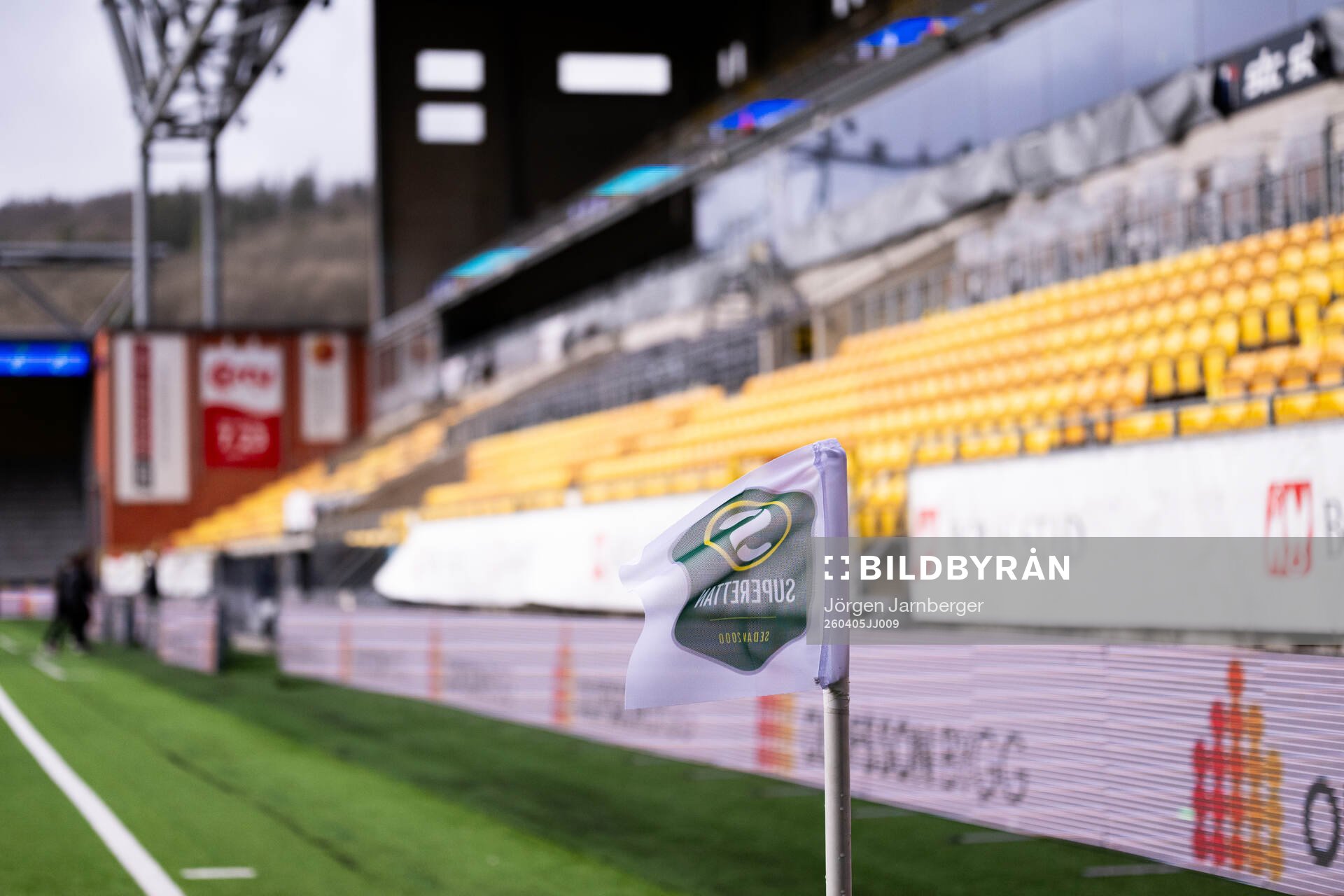 Hörnflagga med Superettens logga