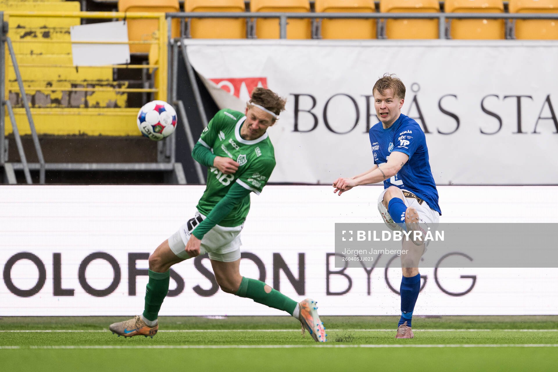 Brages Albin Sporrong och Norrbys Kevin Liimatainen