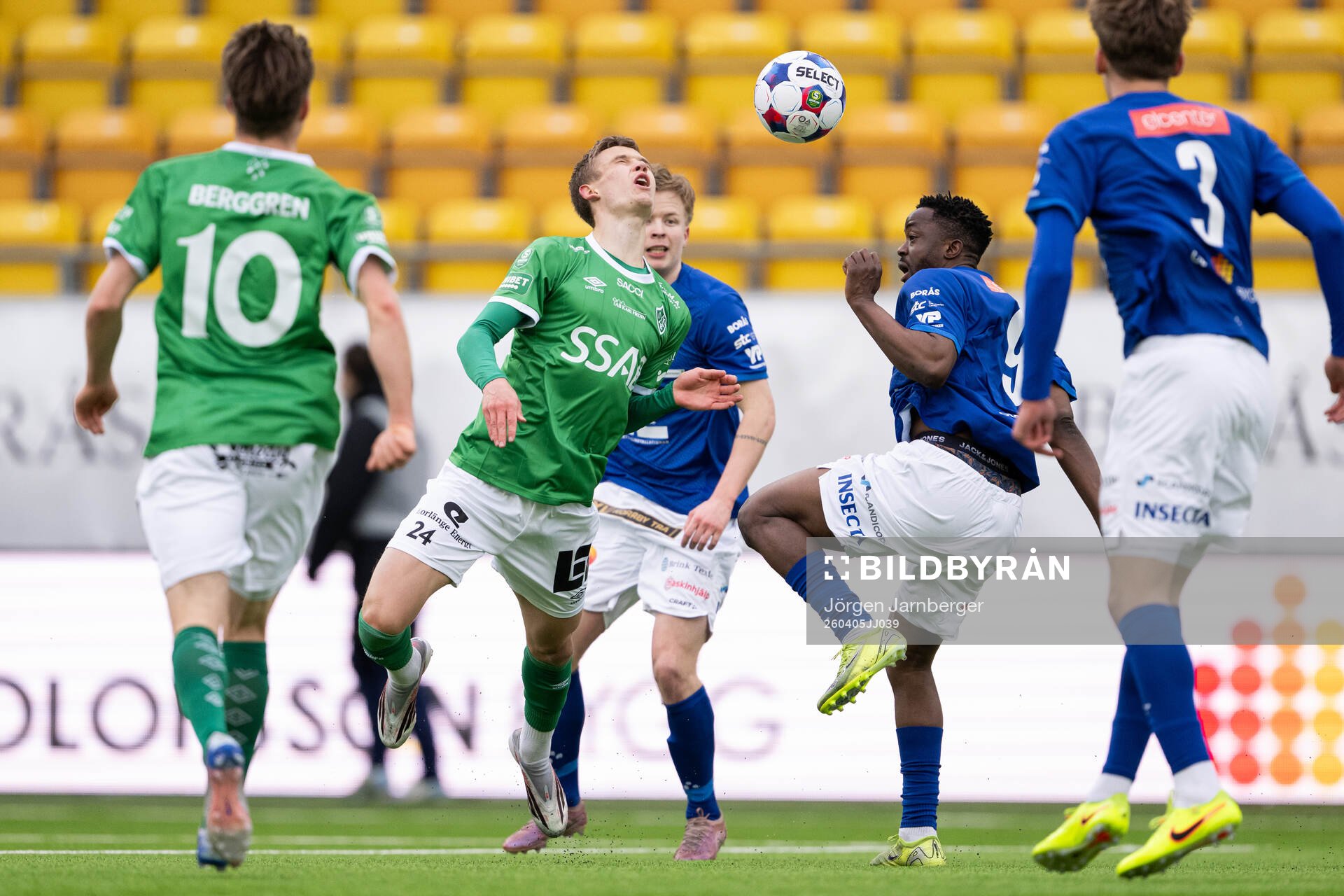 Brages Anders Hellblom och Norrbys Azeez Temitope Yusuf